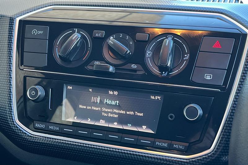 Used Volkswagen up! 2018 for sale - 77941428: Photo 27