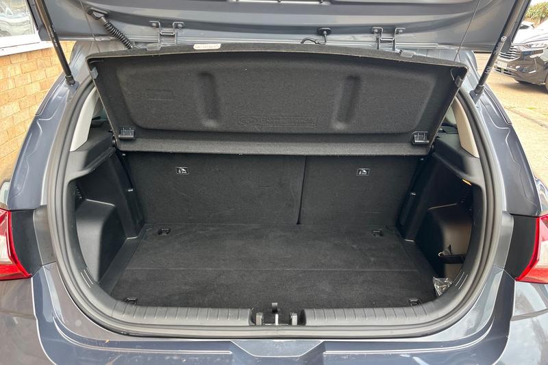 Used Hyundai i20 2023 for sale - 76474424: Photo 21