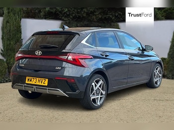 Used Hyundai i20 2023 for sale - 76474424: Photo