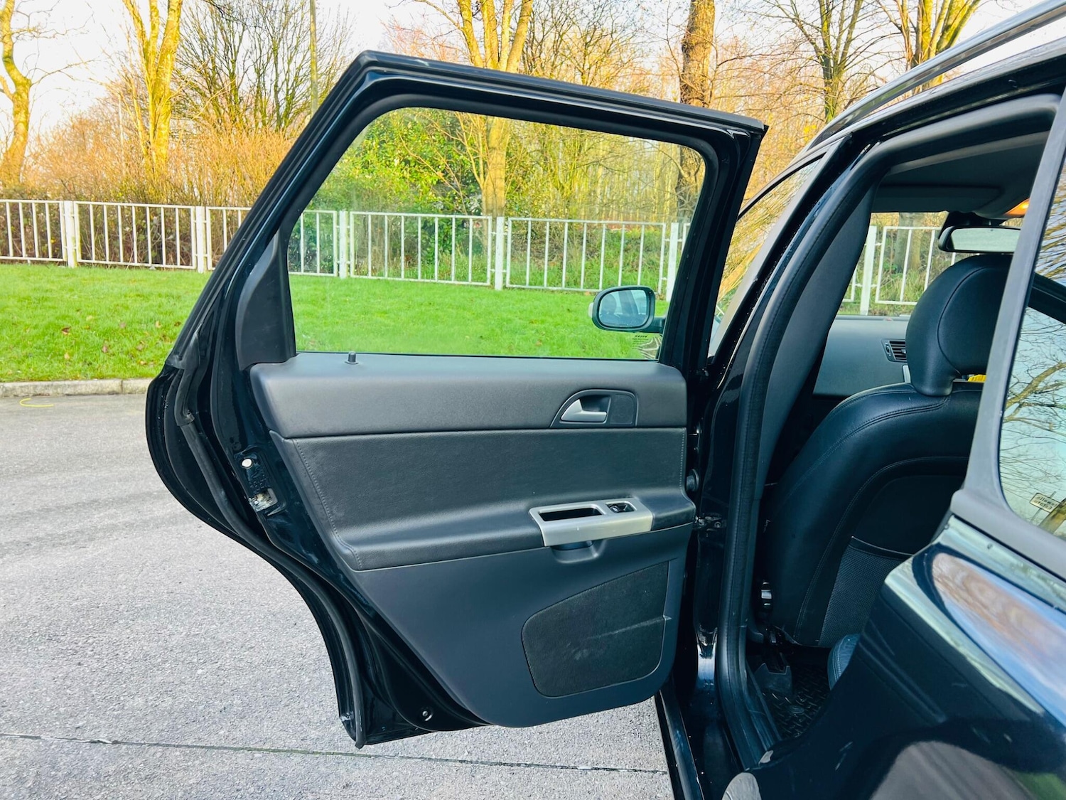 Used Volvo V50 2009 for sale - 77783949: Photo 27