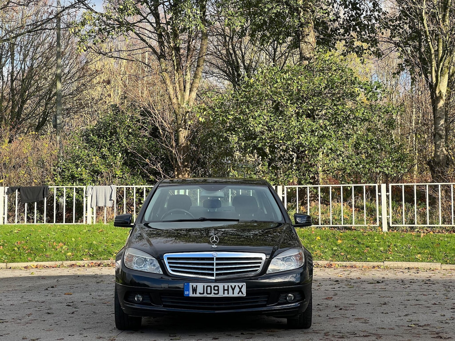 Used Mercedes-Benz C Class 2009 for sale - 77455581: Photo 2