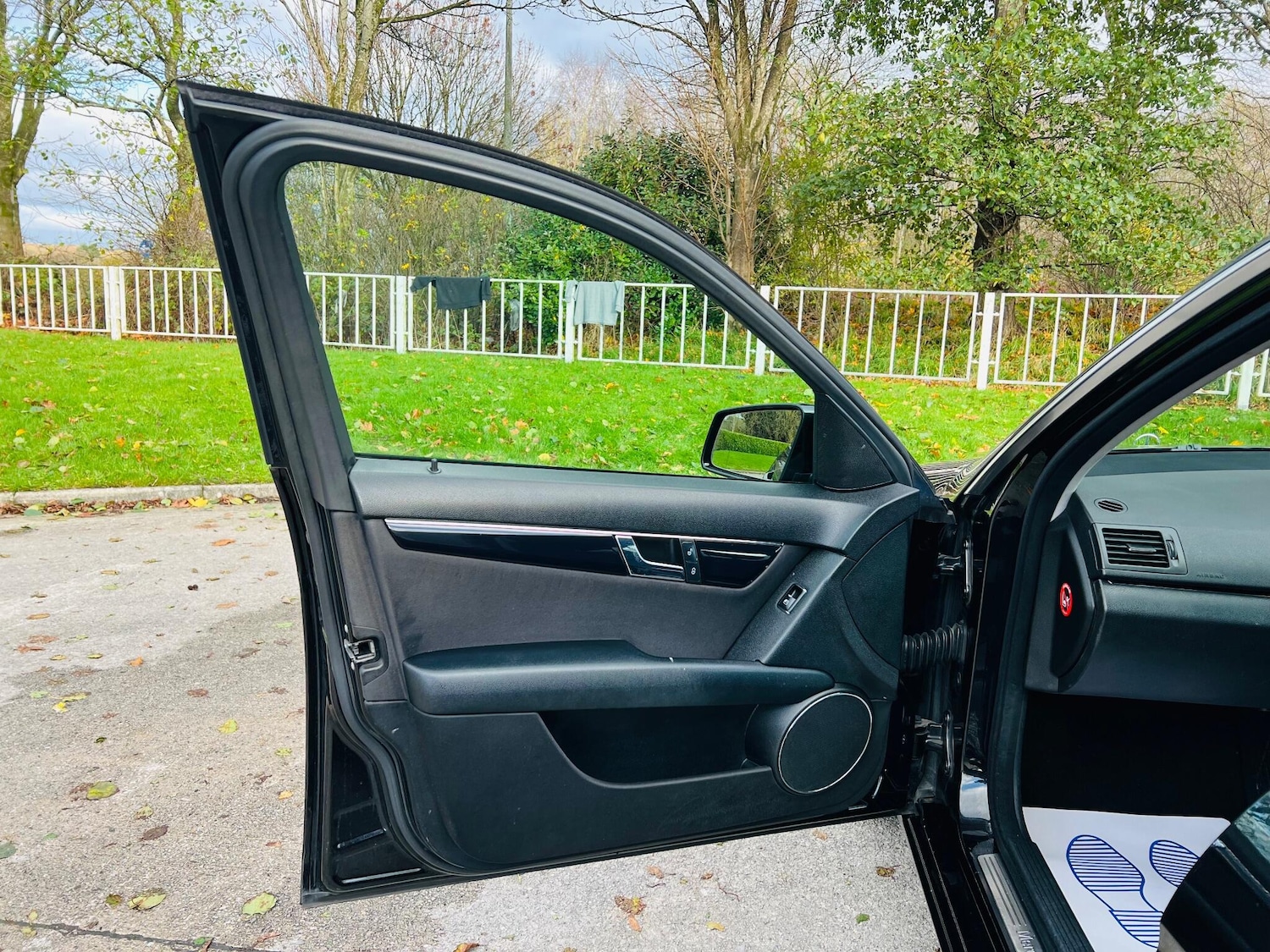 Used Mercedes-Benz C Class 2009 for sale - 77455581: Photo 28