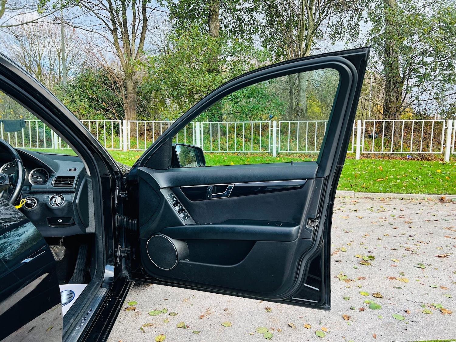 Used Mercedes-Benz C Class 2009 for sale - 77455581: Photo 29