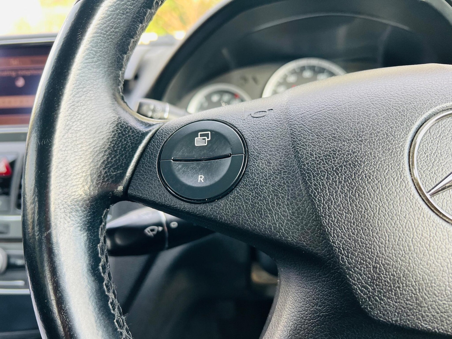 Used Mercedes-Benz C Class 2009 for sale - 77455581: Photo 49