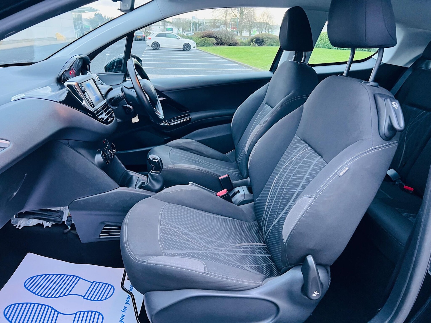 Used Peugeot 208 2014 for sale - 77525091: Photo 29