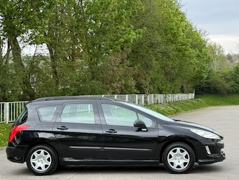 Used Peugeot 308 2010 for sale - 78609512: Photo