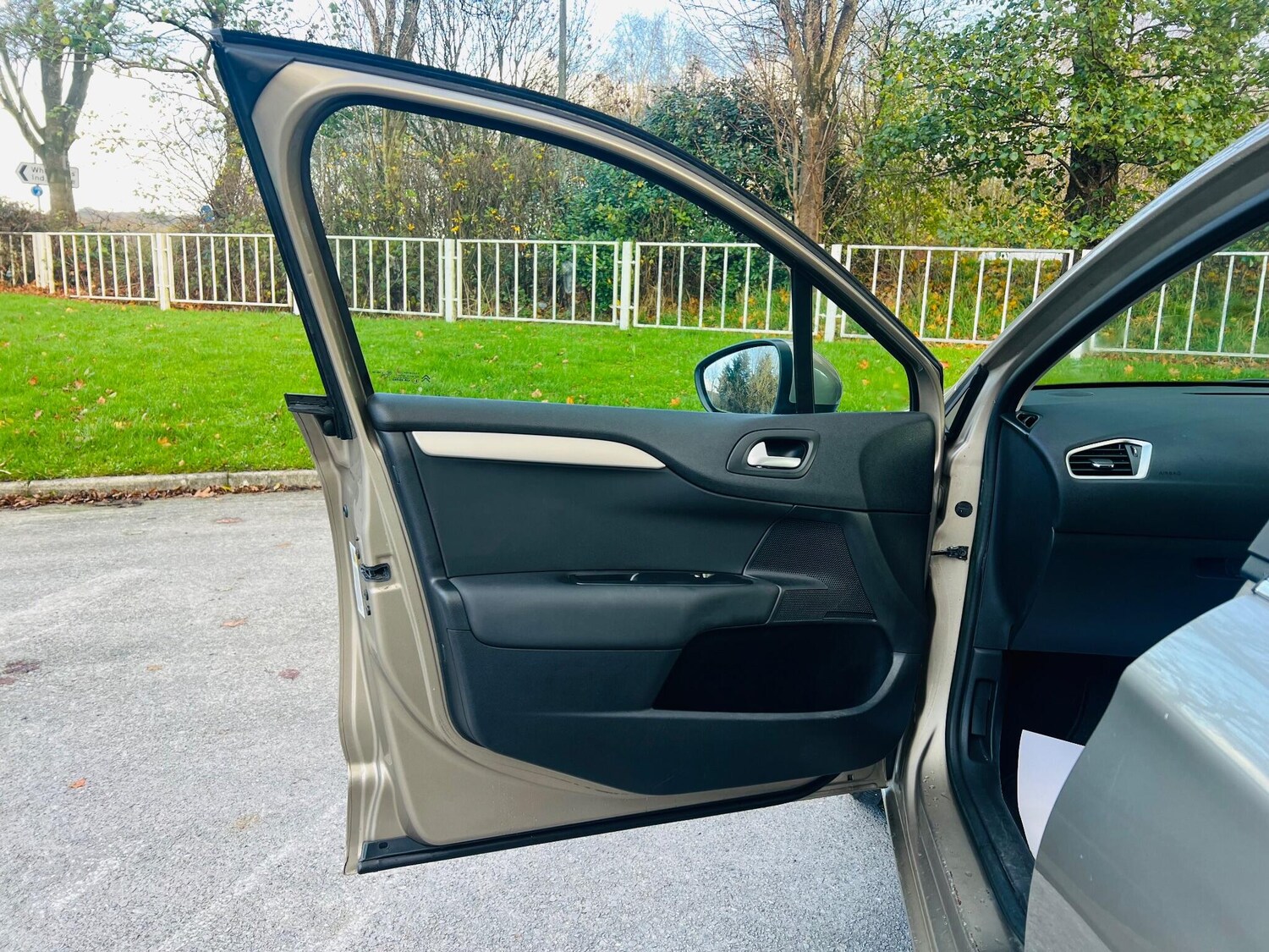 Used Citroen C4 for sale - 77456473: Photo 28