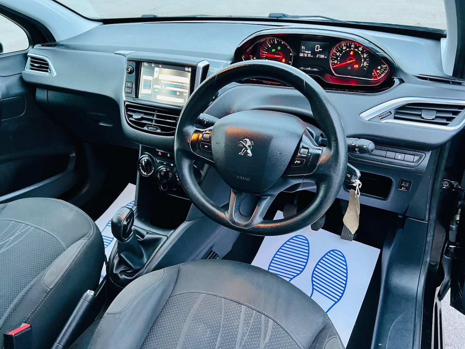 Used Peugeot 208 2014 for sale - 77456461: Photo 33