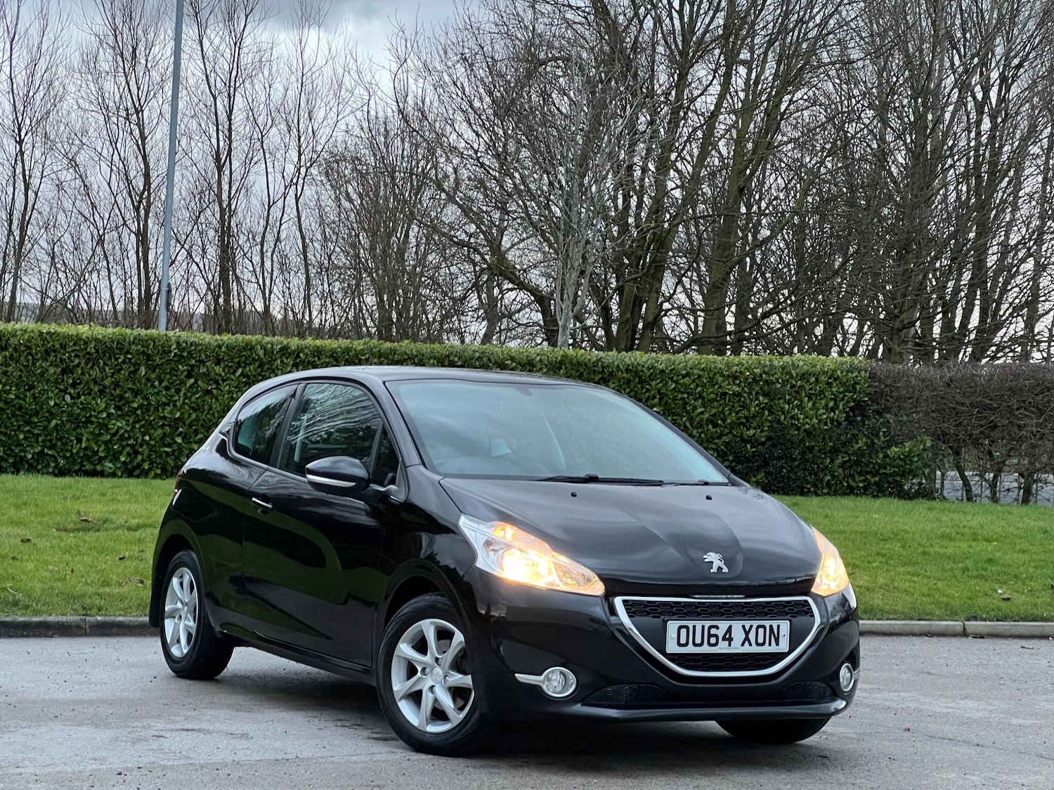 Used Peugeot 208 2014 for sale - 77456461: Photo 4