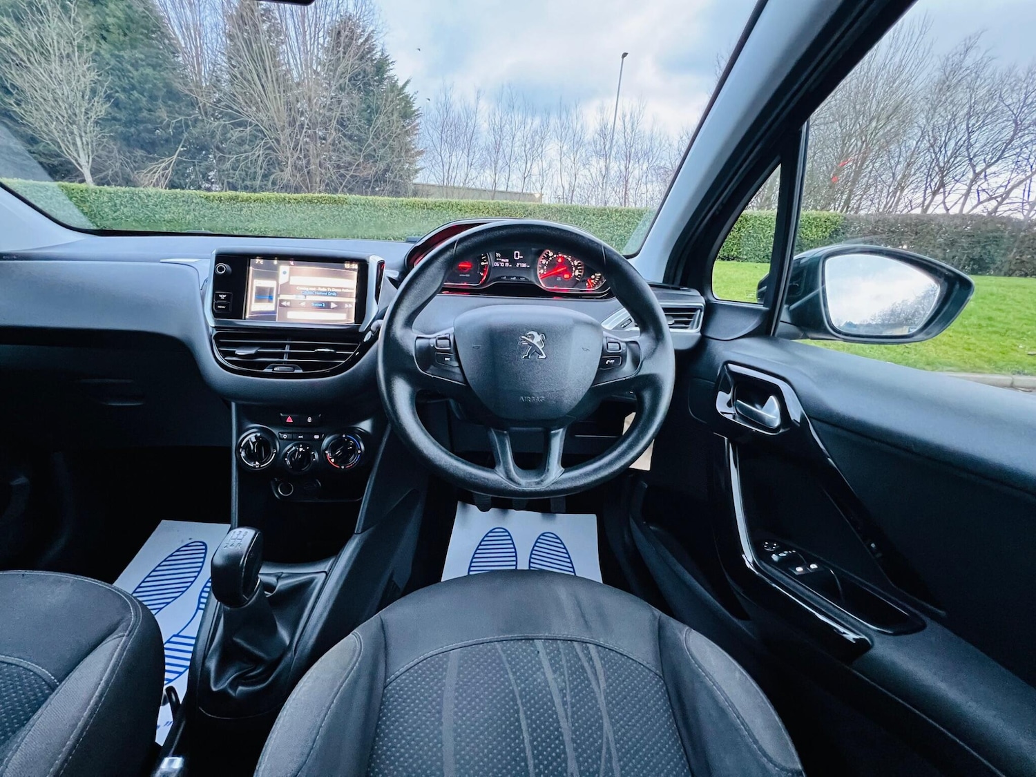 Used Peugeot 208 2014 for sale - 77456461: Photo 42