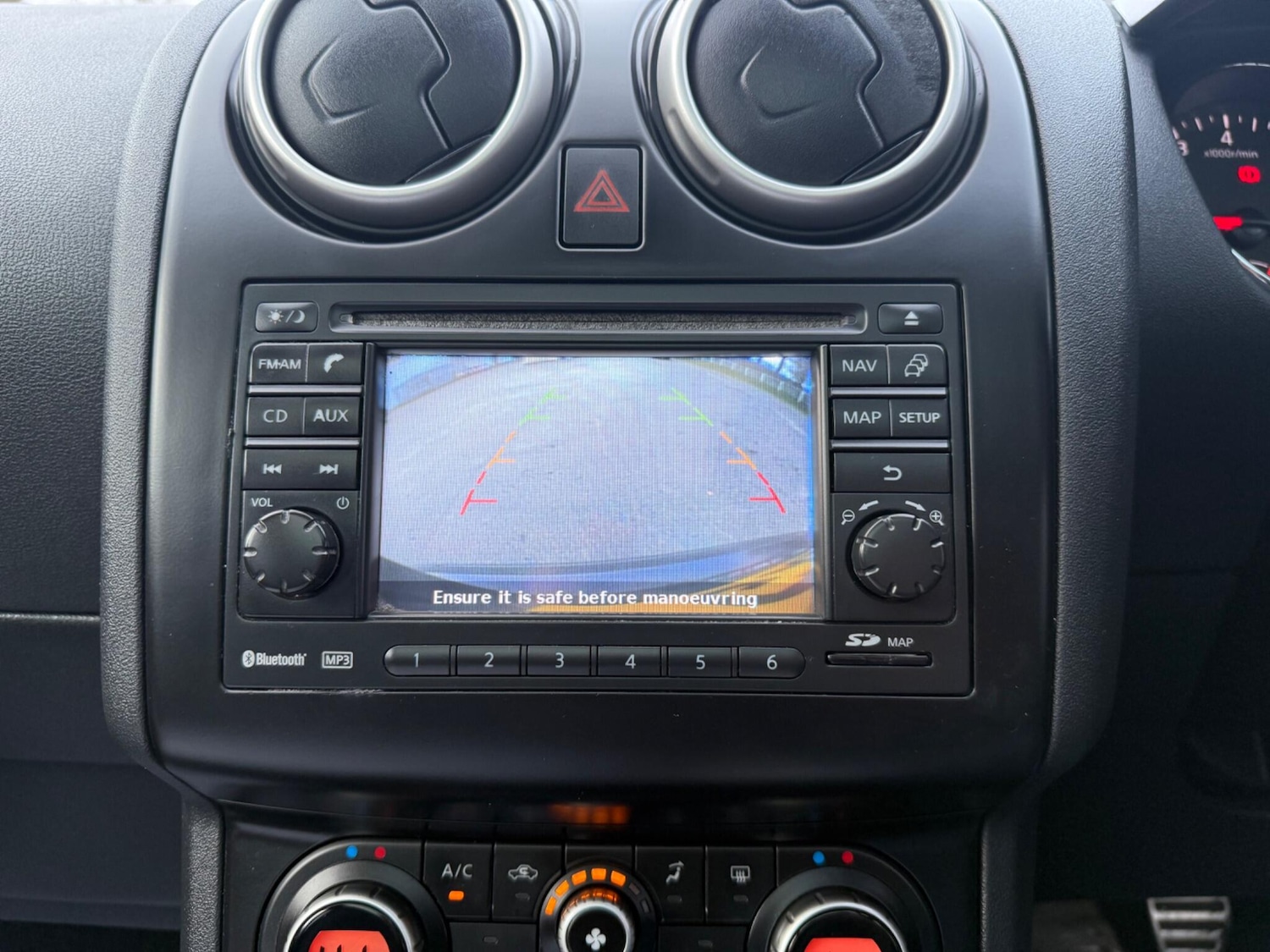 Used Nissan Qashqai 2011 for sale - 77549412: Photo 41