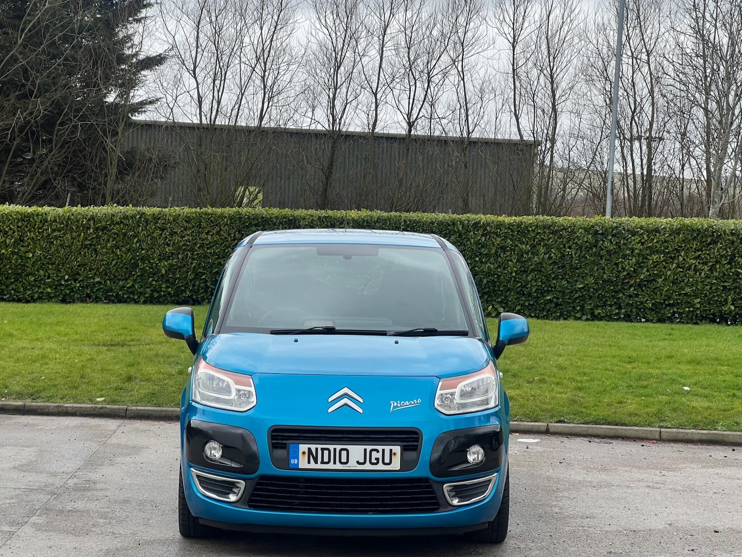 Used Citroen C3 Picasso 2010 for sale - 77633217: Photo 2