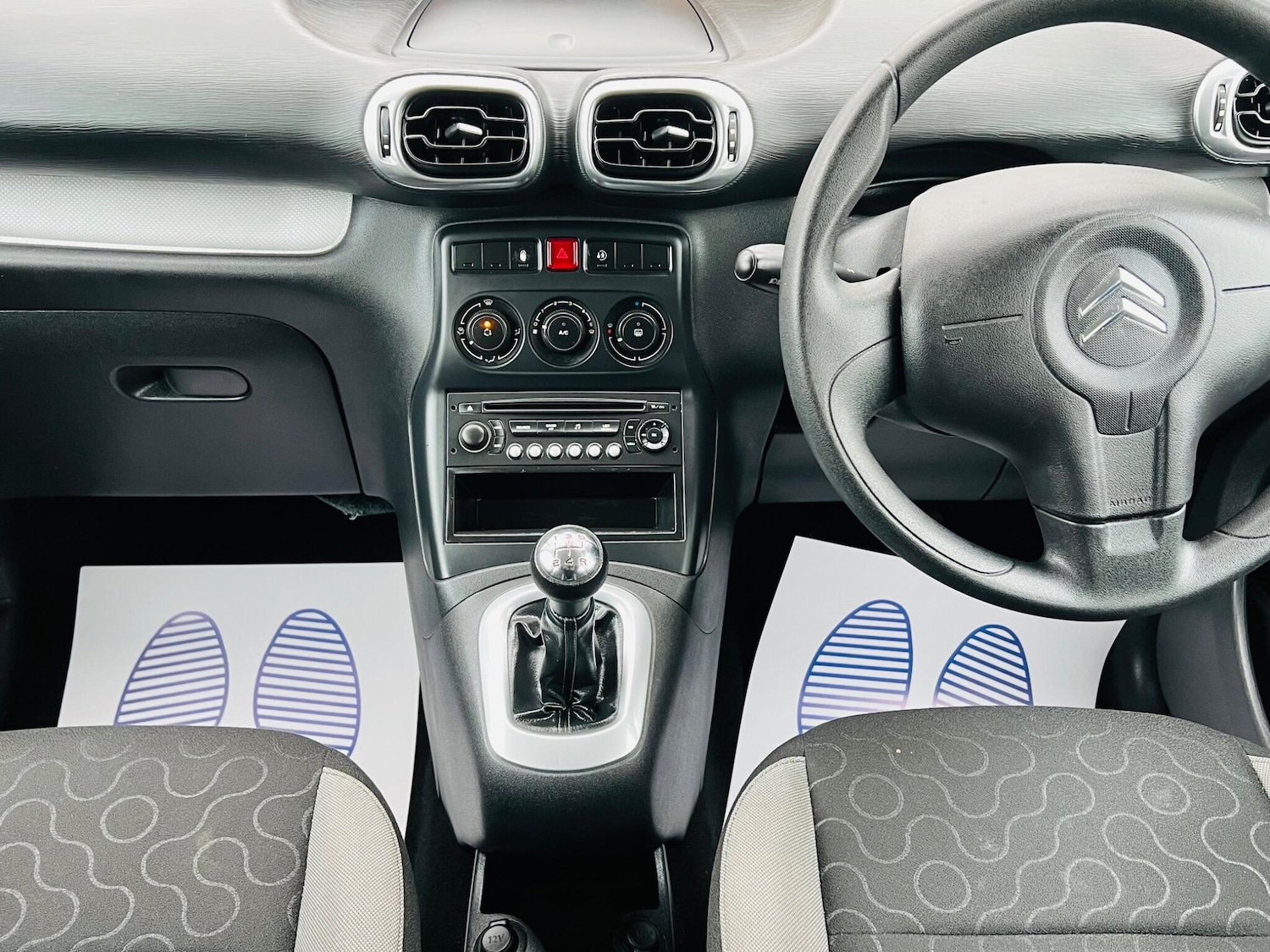 Used Citroen C3 Picasso 2010 for sale - 77633217: Photo 41