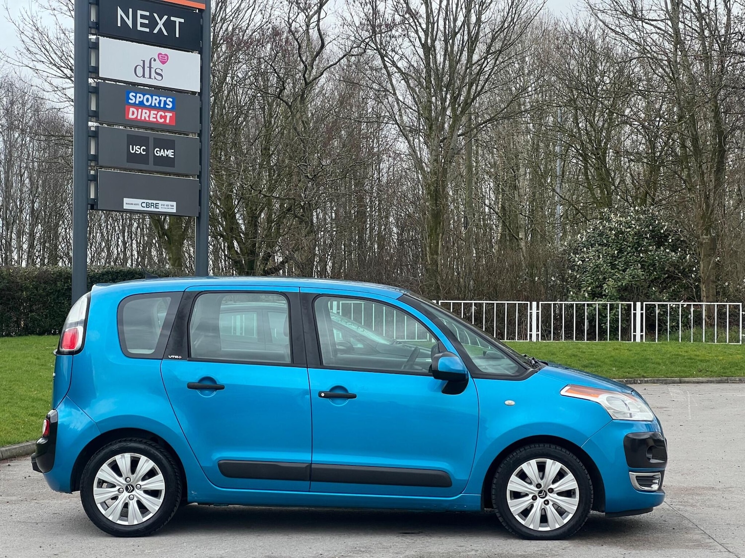 Used Citroen C3 Picasso 2010 for sale - 77633217: Photo 5