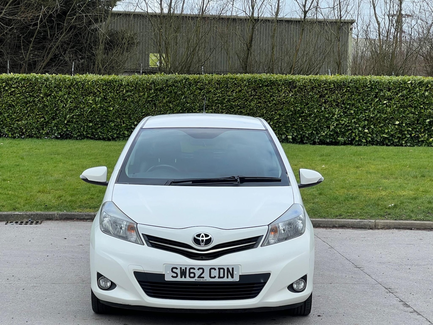 Used Toyota Yaris 2012 for sale - 77637629: Photo 11