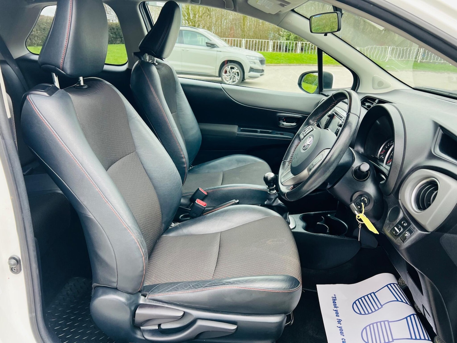 Used Toyota Yaris 2012 for sale - 77637629: Photo 28