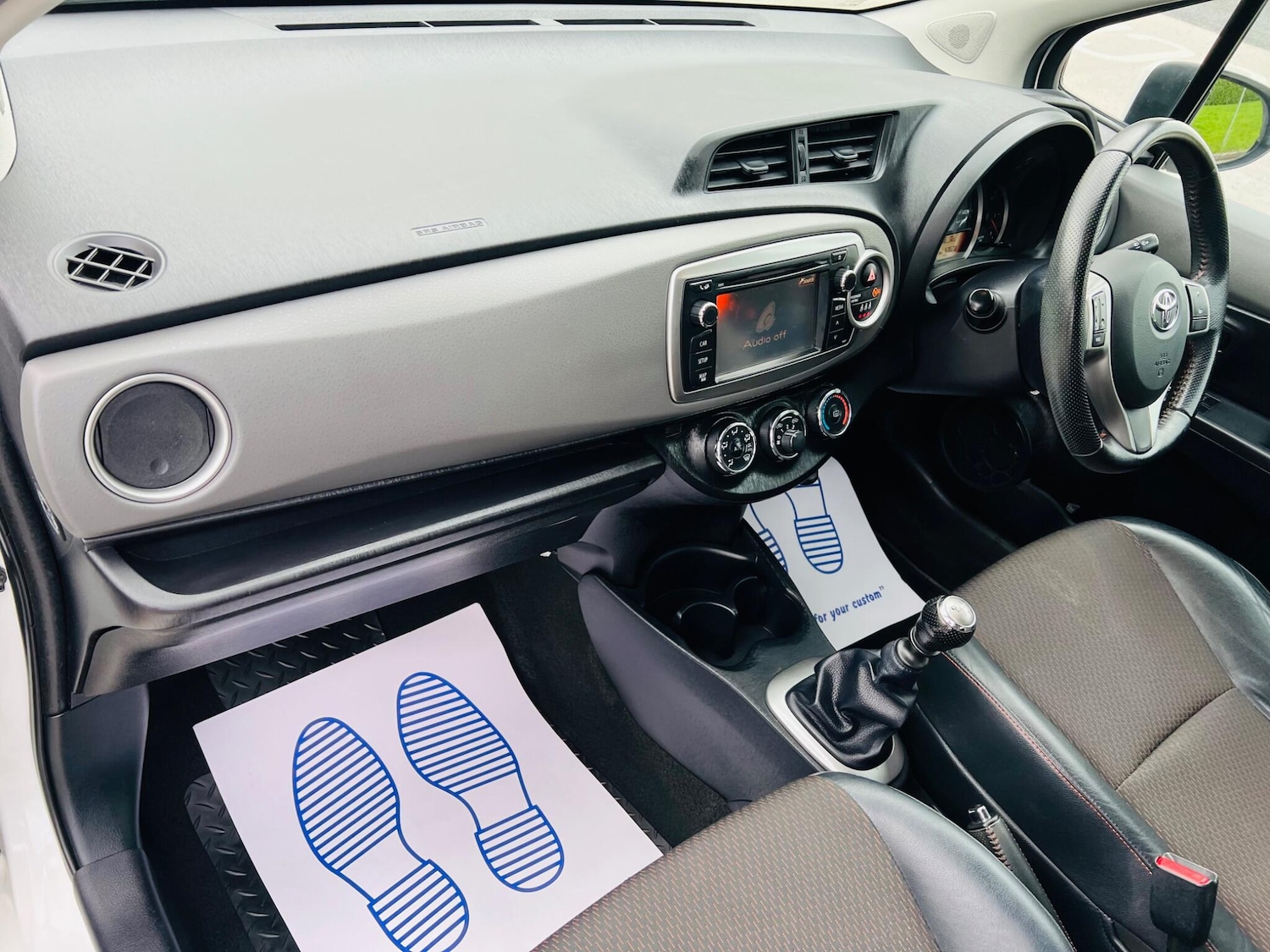 Used Toyota Yaris 2012 for sale - 77637629: Photo 32