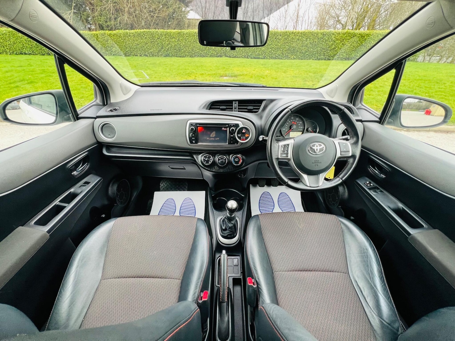 Used Toyota Yaris 2012 for sale - 77637629: Photo 35