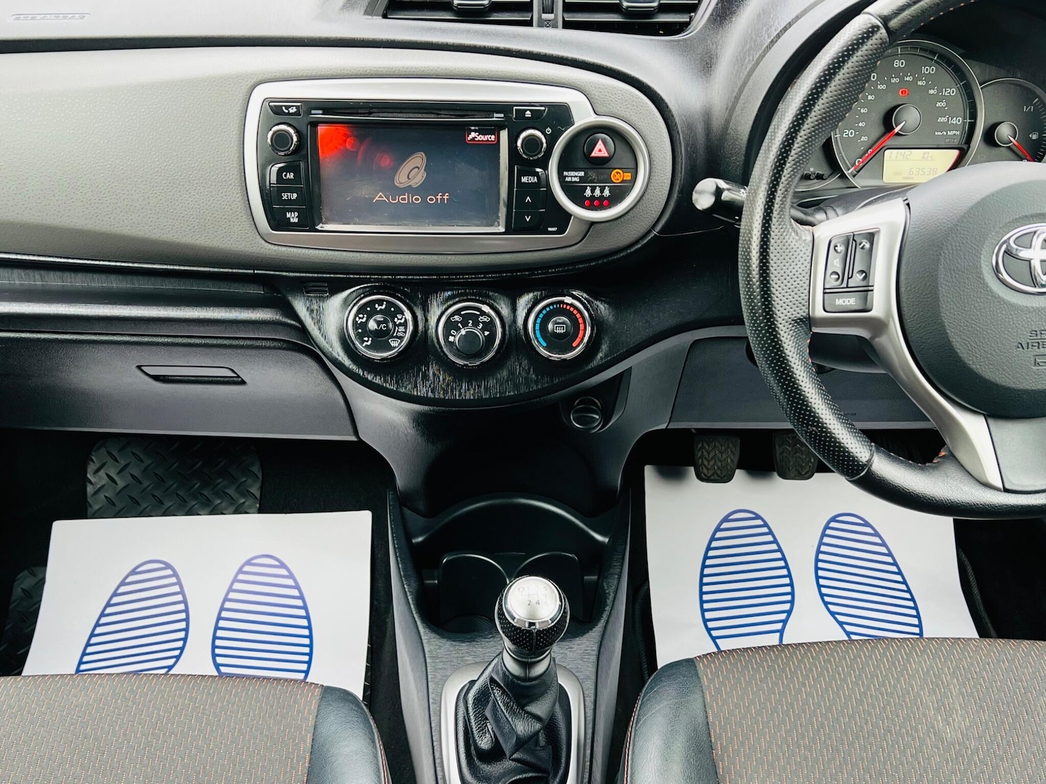 Used Toyota Yaris 2012 for sale - 77637629: Photo 41