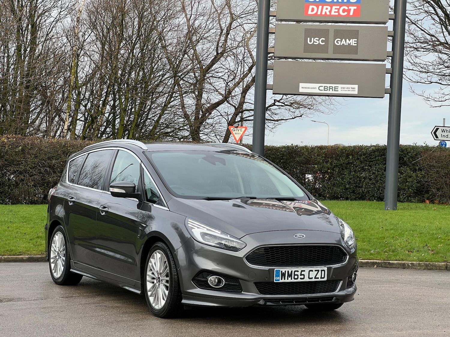 Used Ford S-Max 2015 for sale - 77524446: Photo 4