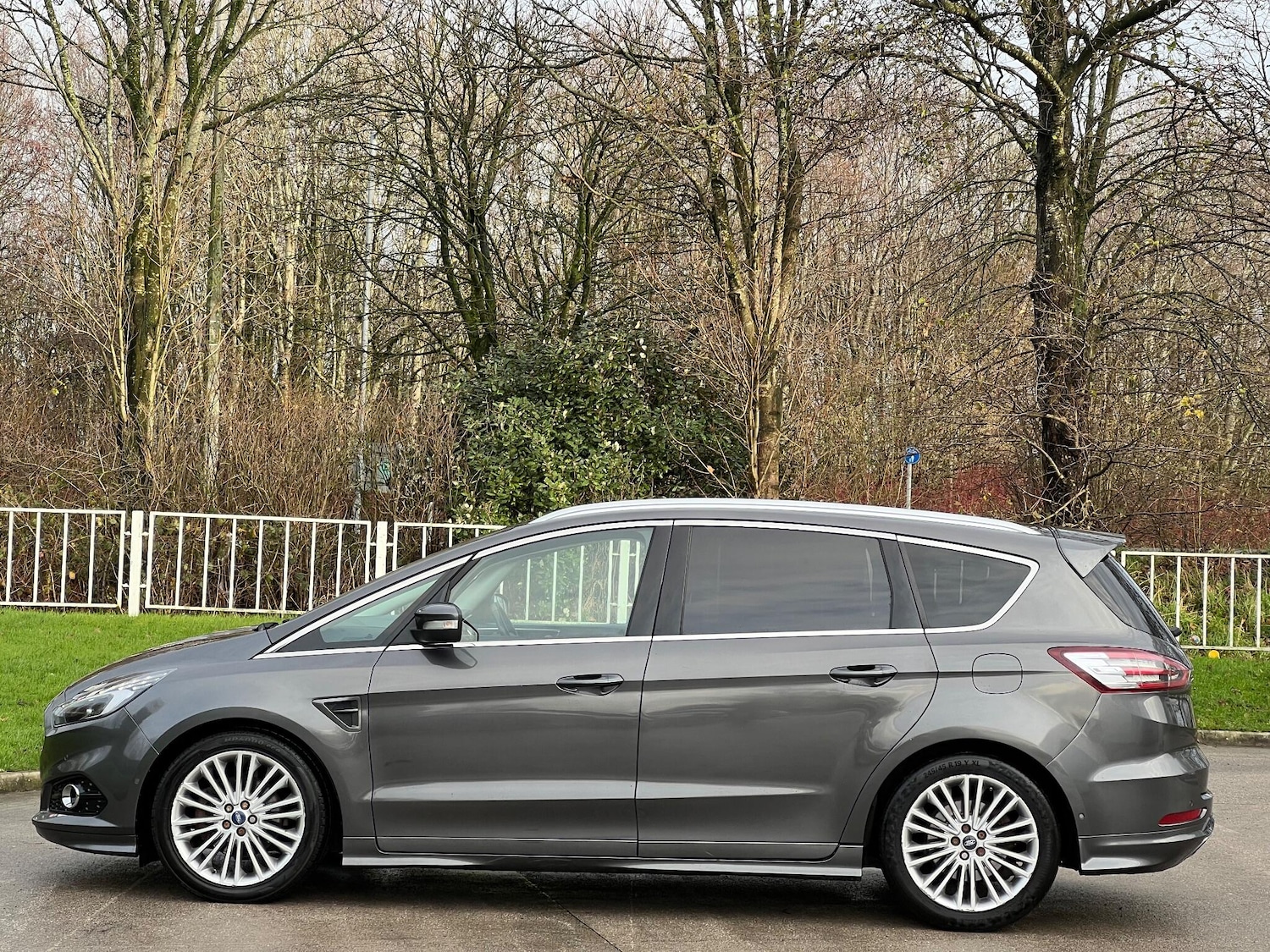 Used Ford S-Max 2015 for sale - 77524446: Photo 9