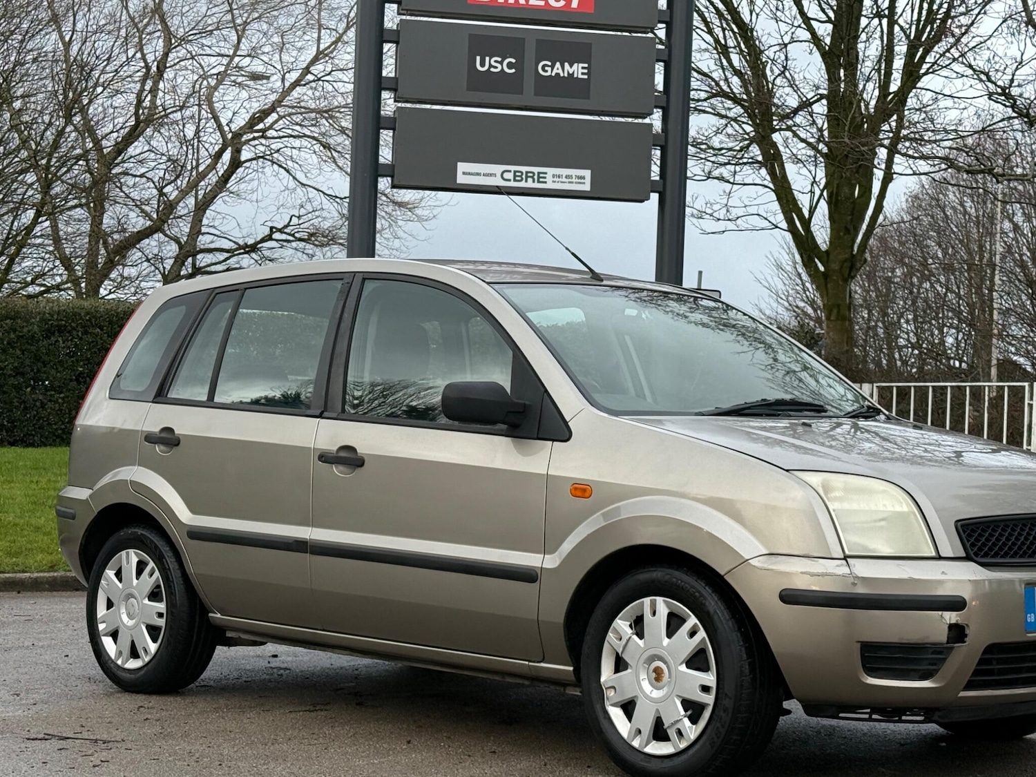 Used Ford Fusion 2004 for sale - 77575144: Photo 13