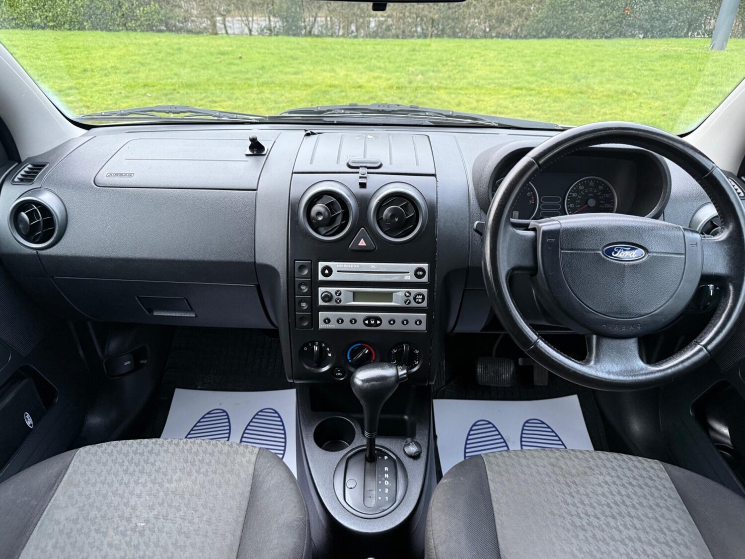 Used Ford Fusion 2004 for sale - 77575144: Photo 36