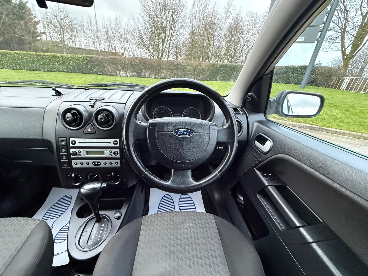 Used Ford Fusion 2004 for sale - 77575144: Photo 41