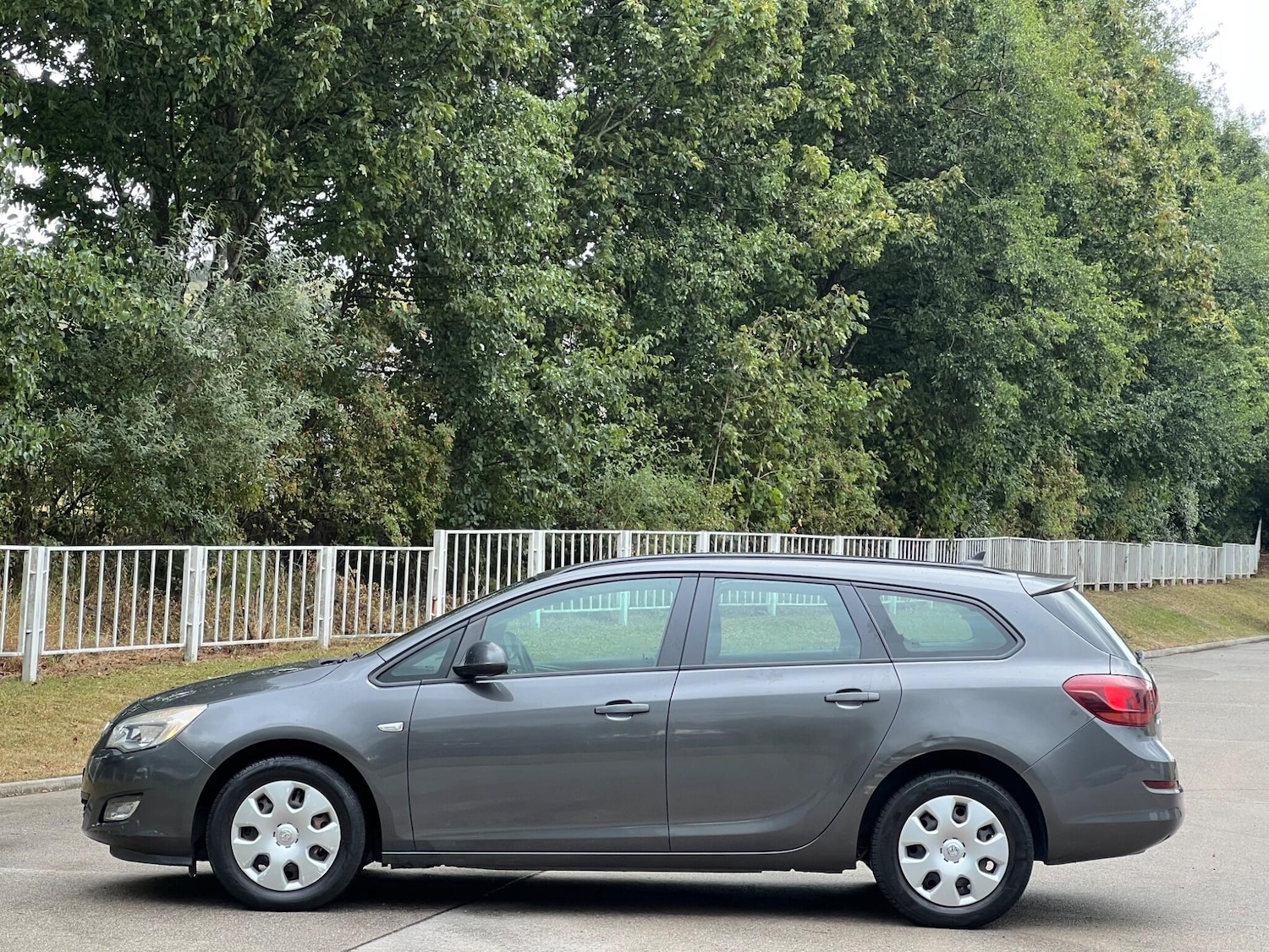 Used Vauxhall Astra 2011 for sale - 77454973: Photo 26