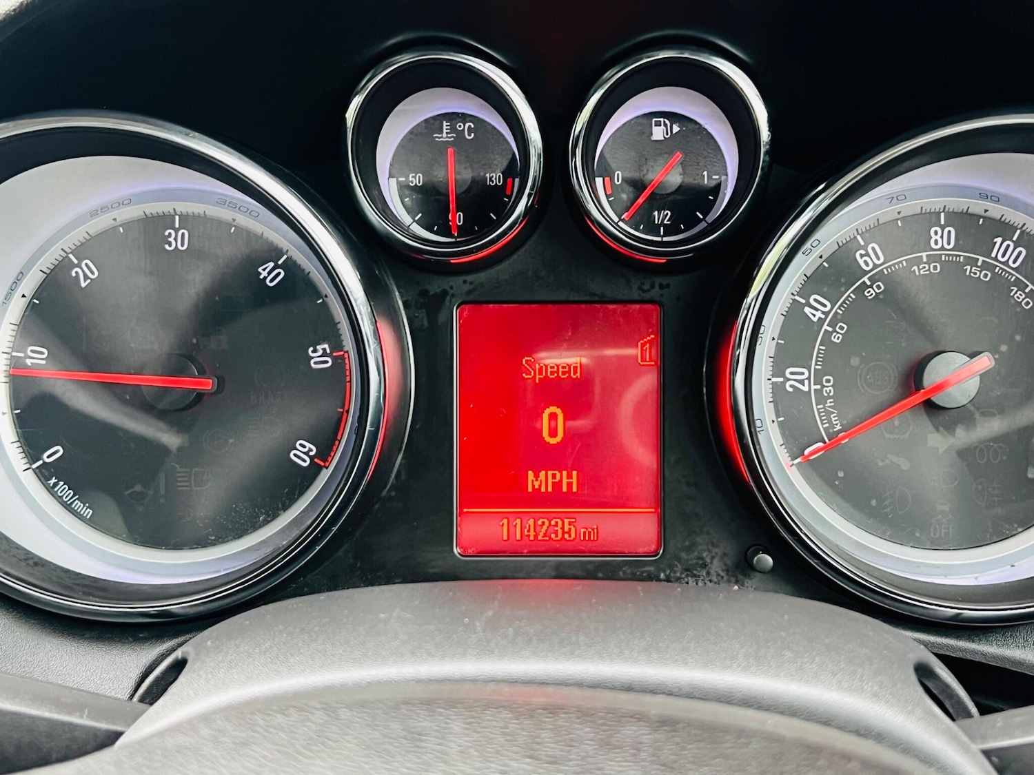 Used Vauxhall Astra 2011 for sale - 77454973: Photo 51