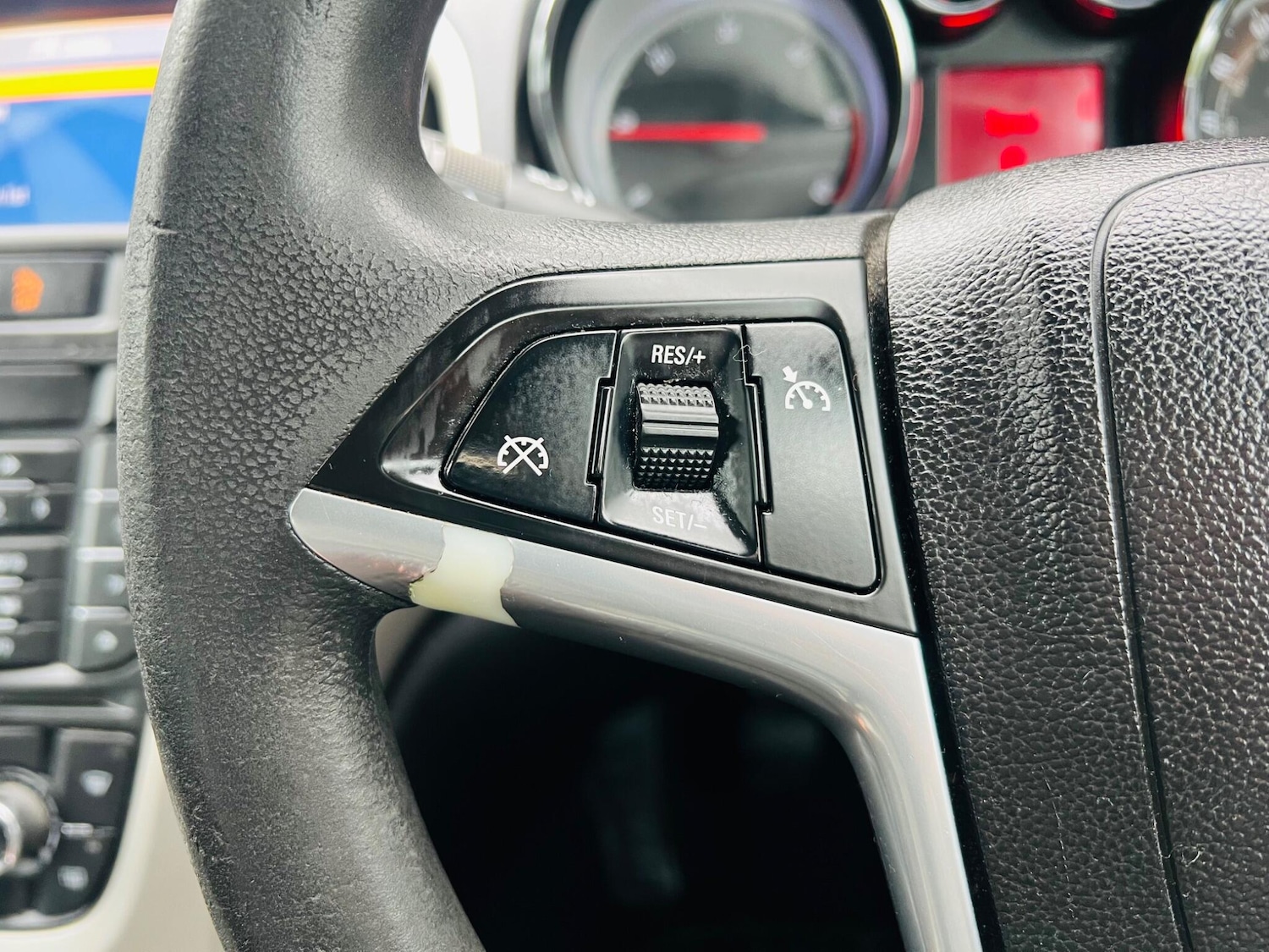 Used Vauxhall Astra 2011 for sale - 77454973: Photo 52