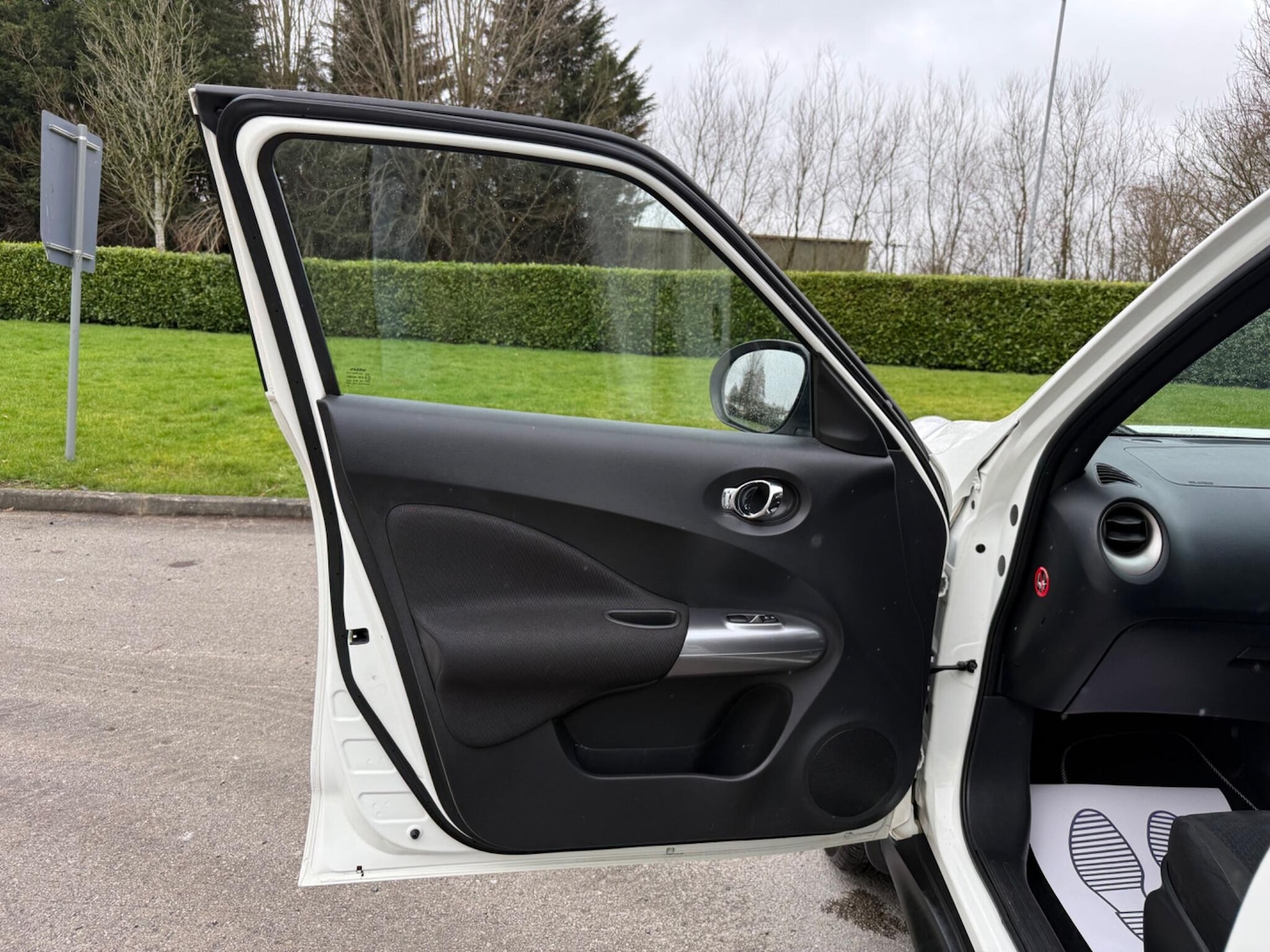 Used Nissan Juke 2010 for sale - 77538580: Photo 26