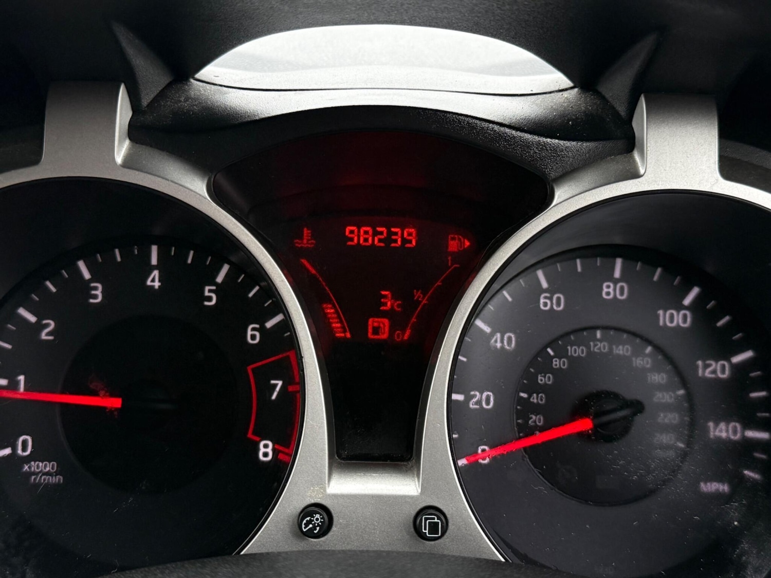 Used Nissan Juke 2010 for sale - 77538580: Photo 49