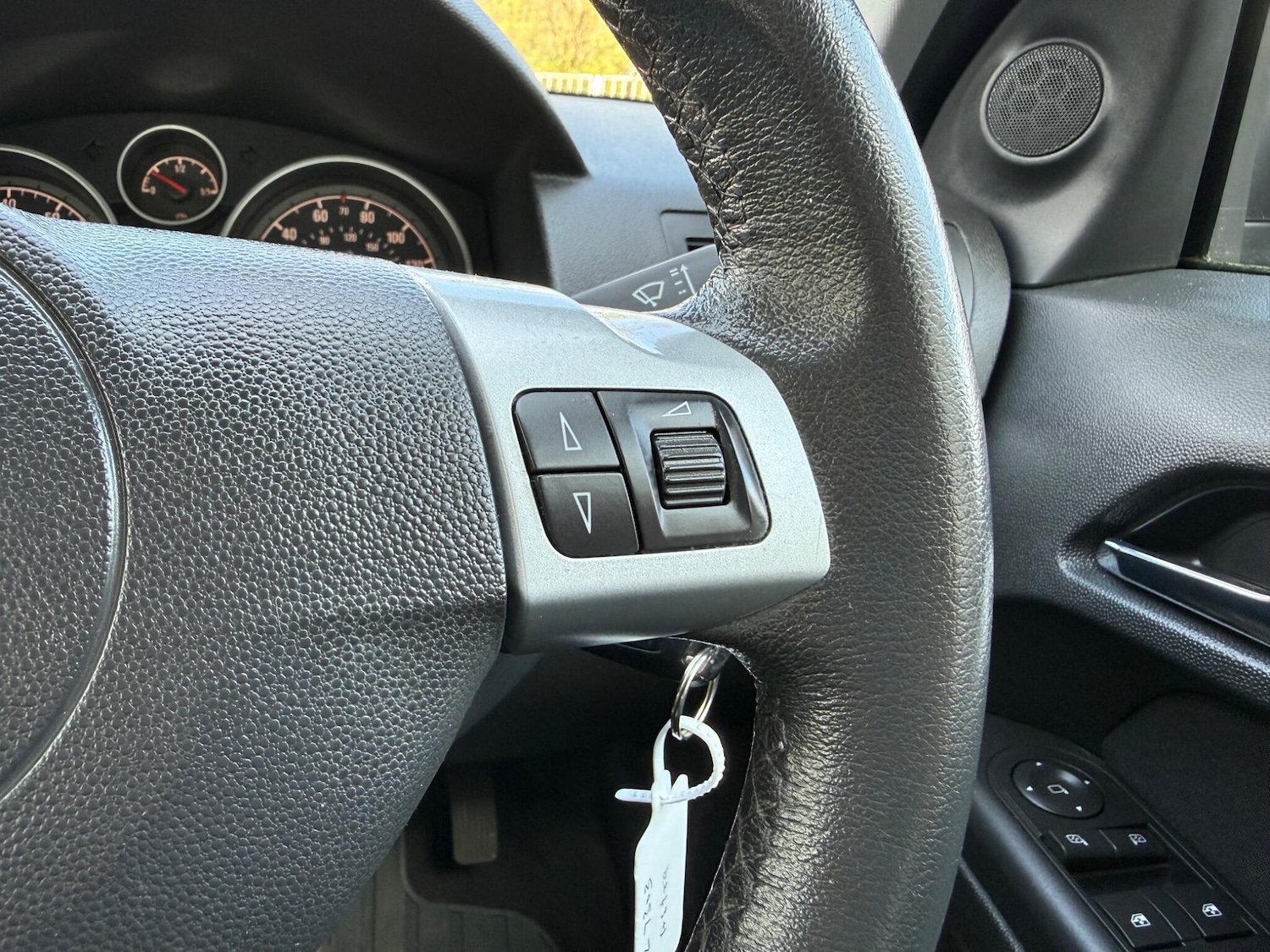 Used Vauxhall Astra 2009 for sale - 78184904: Photo 49