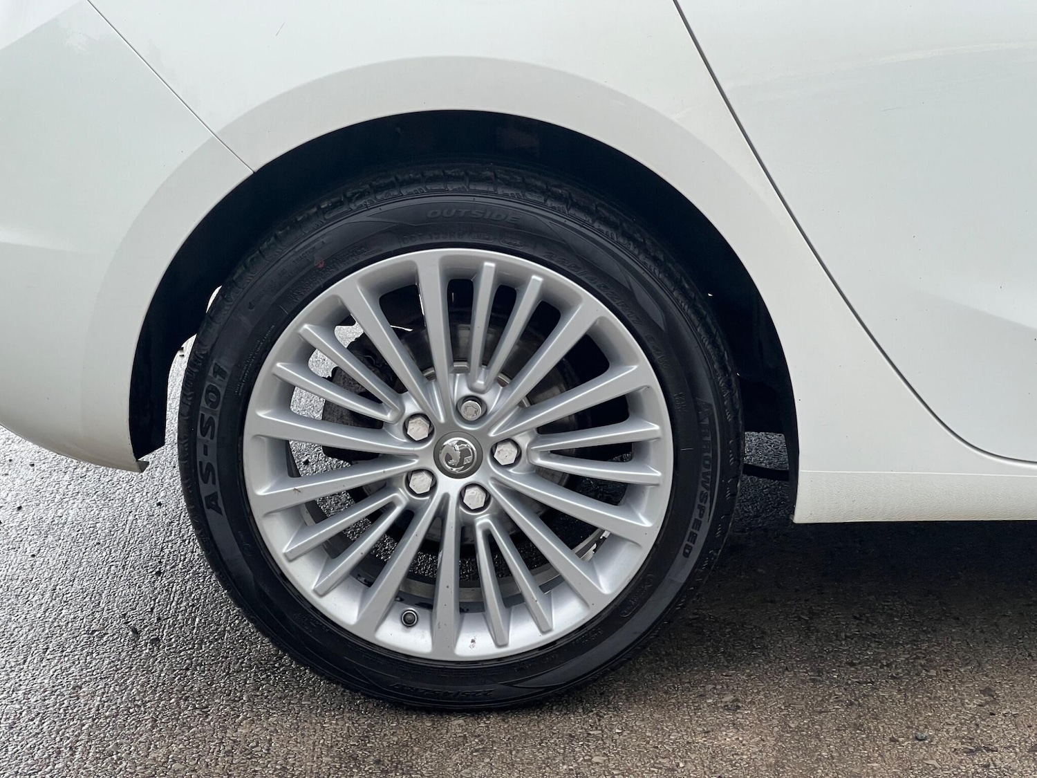 Used Vauxhall Astra for sale - 77497456: Photo 5