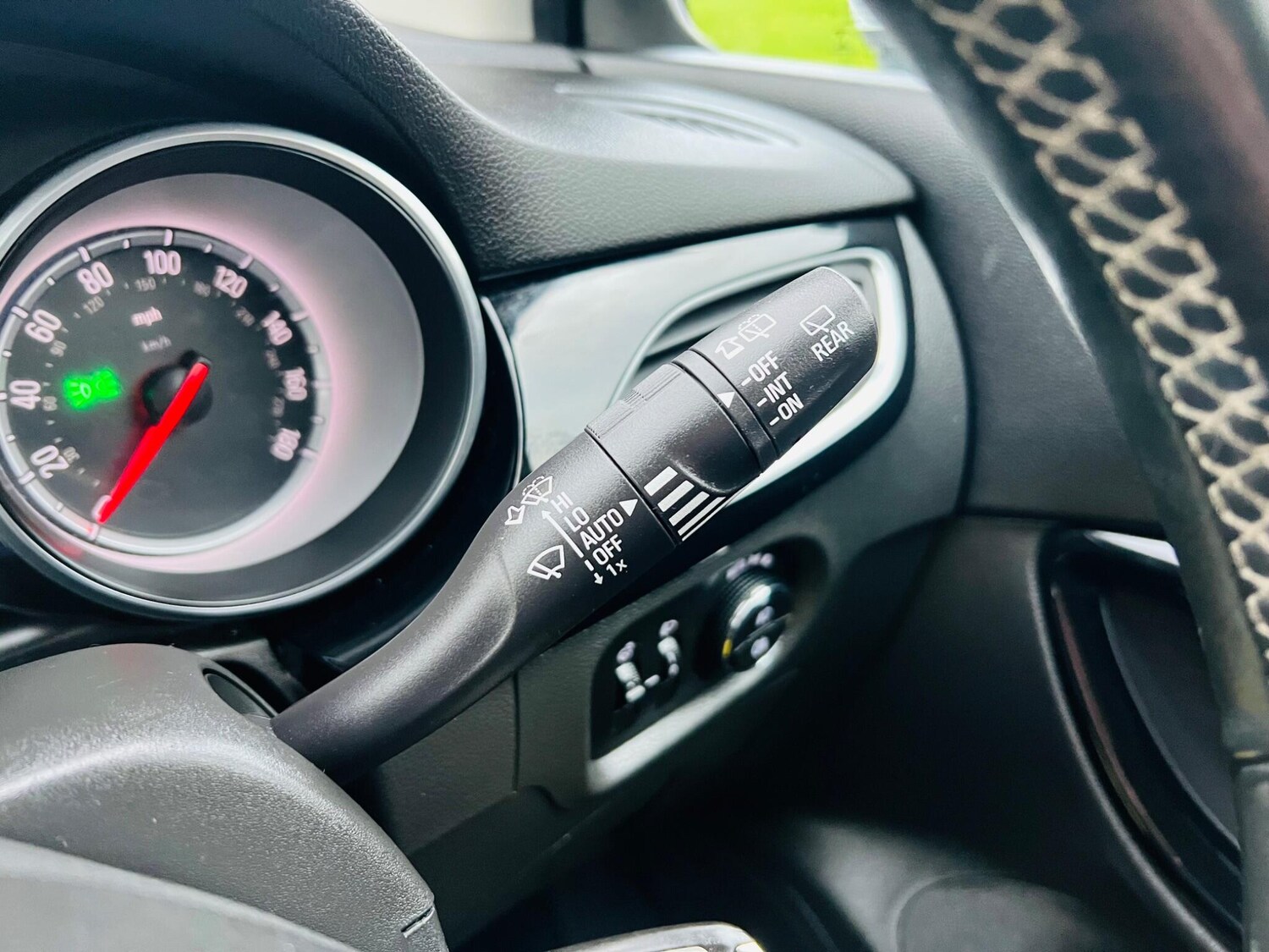 Used Vauxhall Astra for sale - 77497456: Photo 53