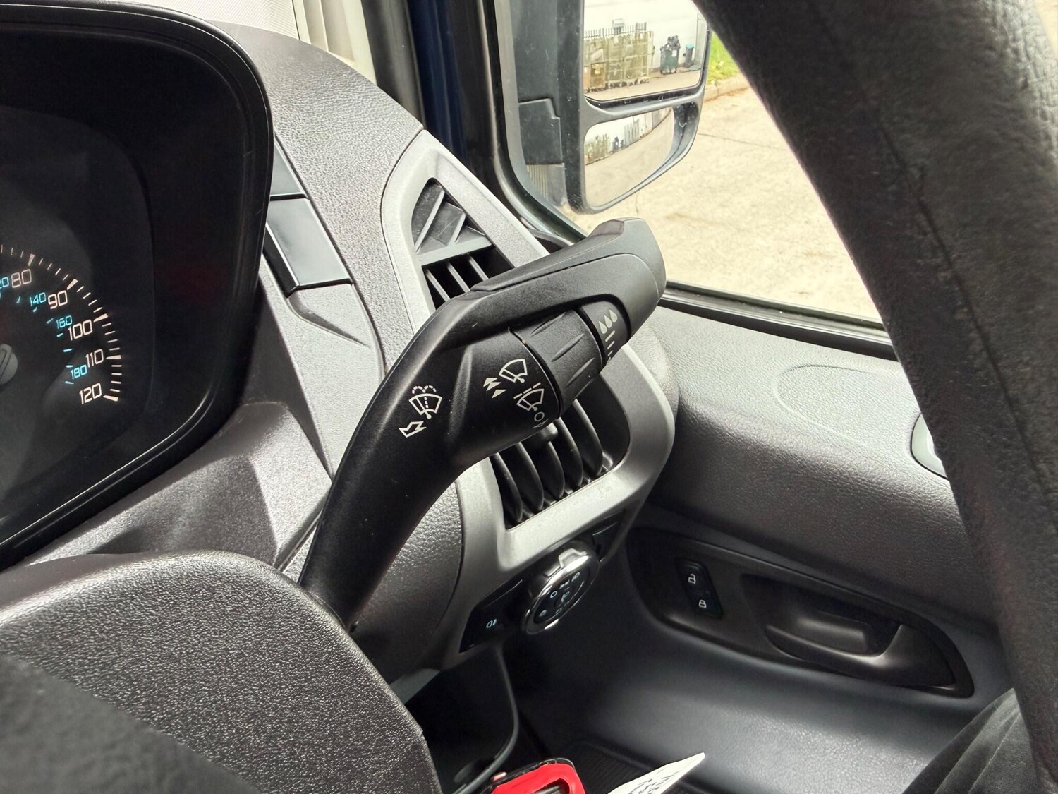 Used Ford Transit Custom 2015 for sale - 78101099: Photo 40