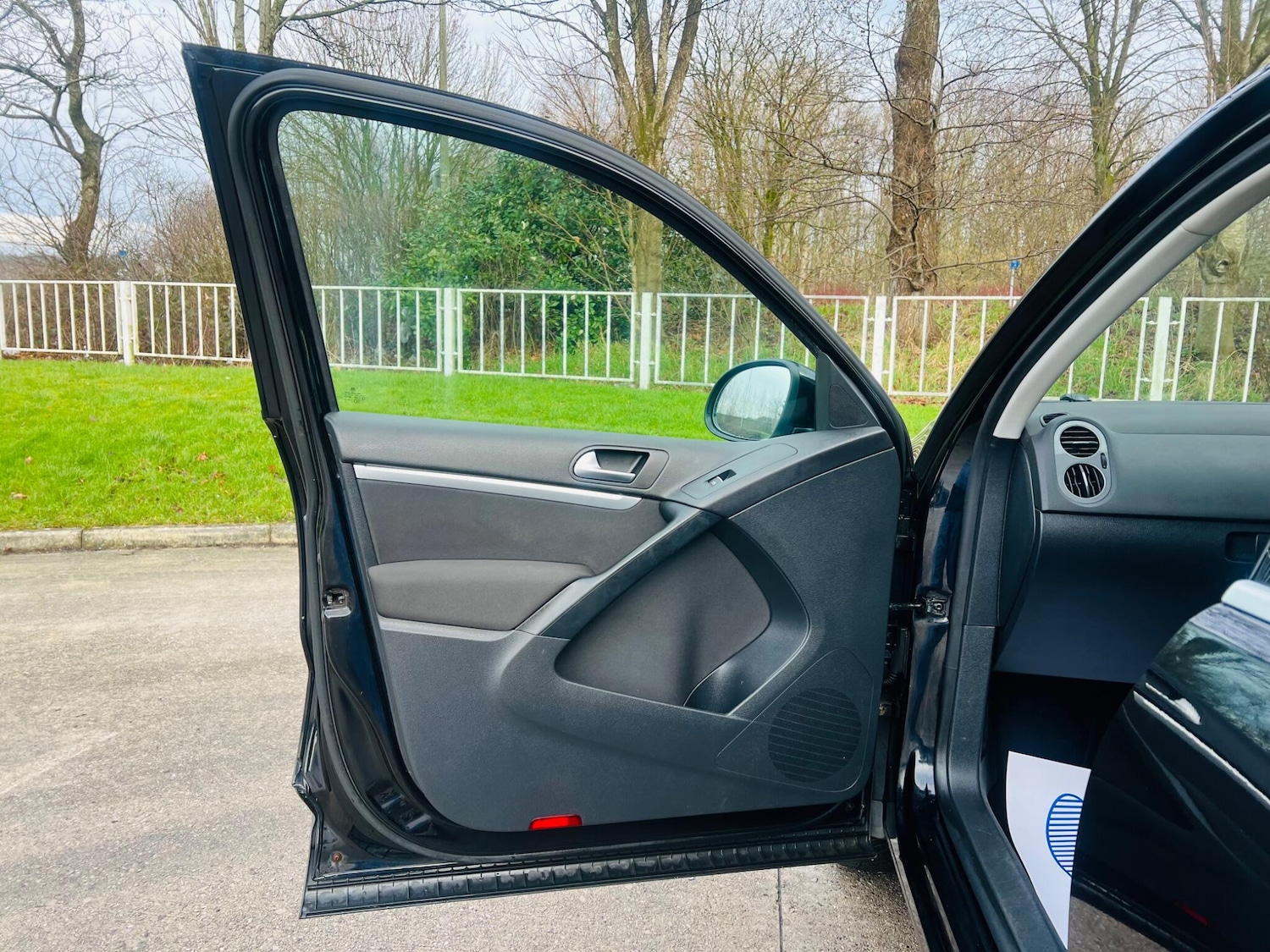 Used Volkswagen Tiguan 2015 for sale - 77633639: Photo 28