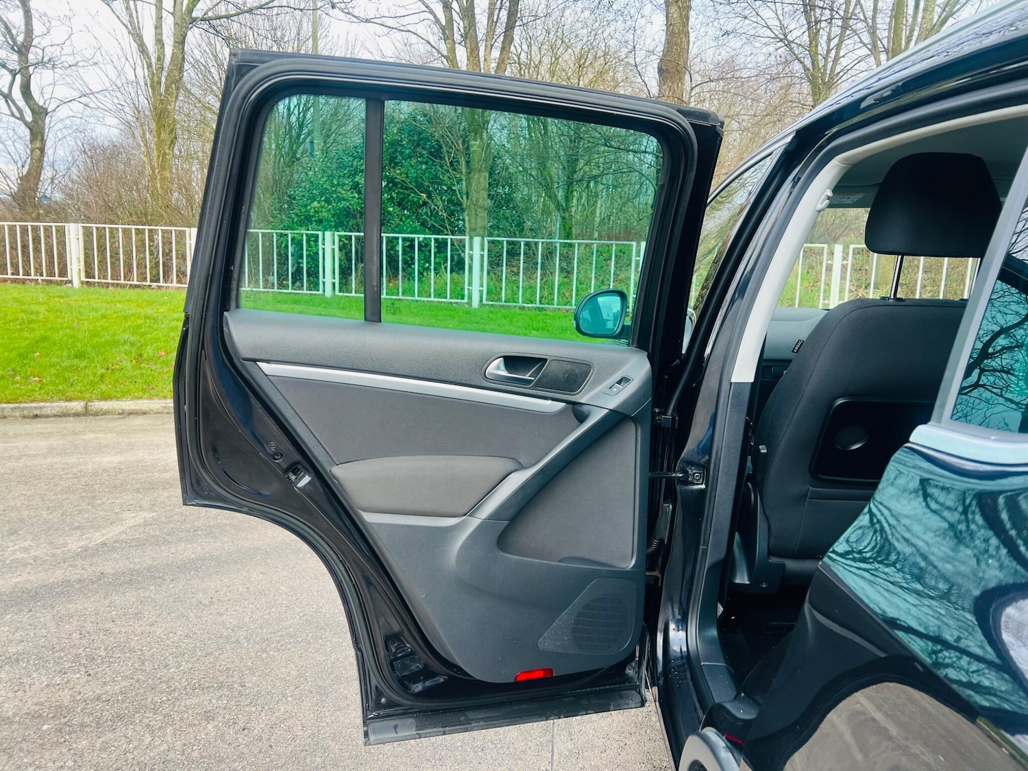 Used Volkswagen Tiguan 2015 for sale - 77633639: Photo 30