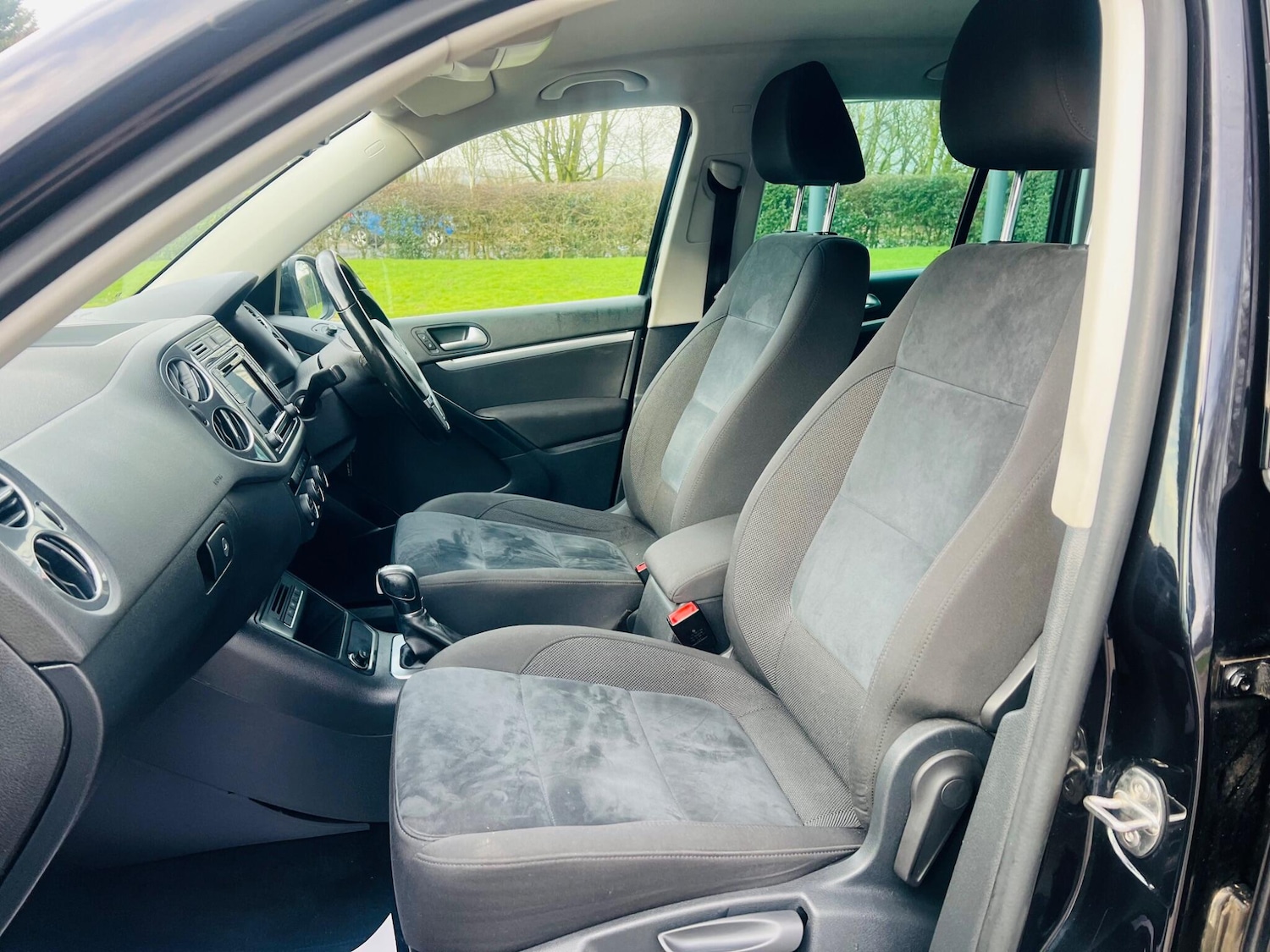 Used Volkswagen Tiguan 2015 for sale - 77633639: Photo 33