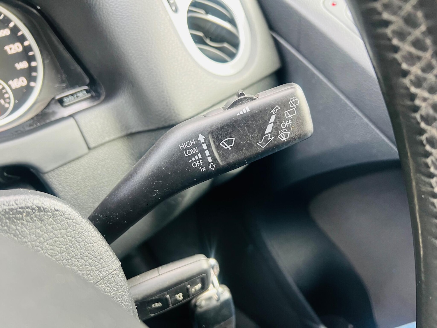 Used Volkswagen Tiguan 2015 for sale - 77633639: Photo 49