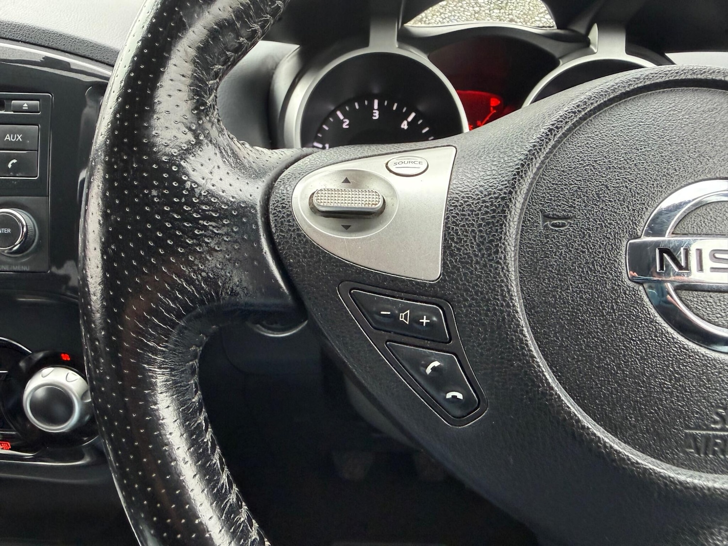 Used Nissan Juke 2011 for sale - 77926179: Photo 47