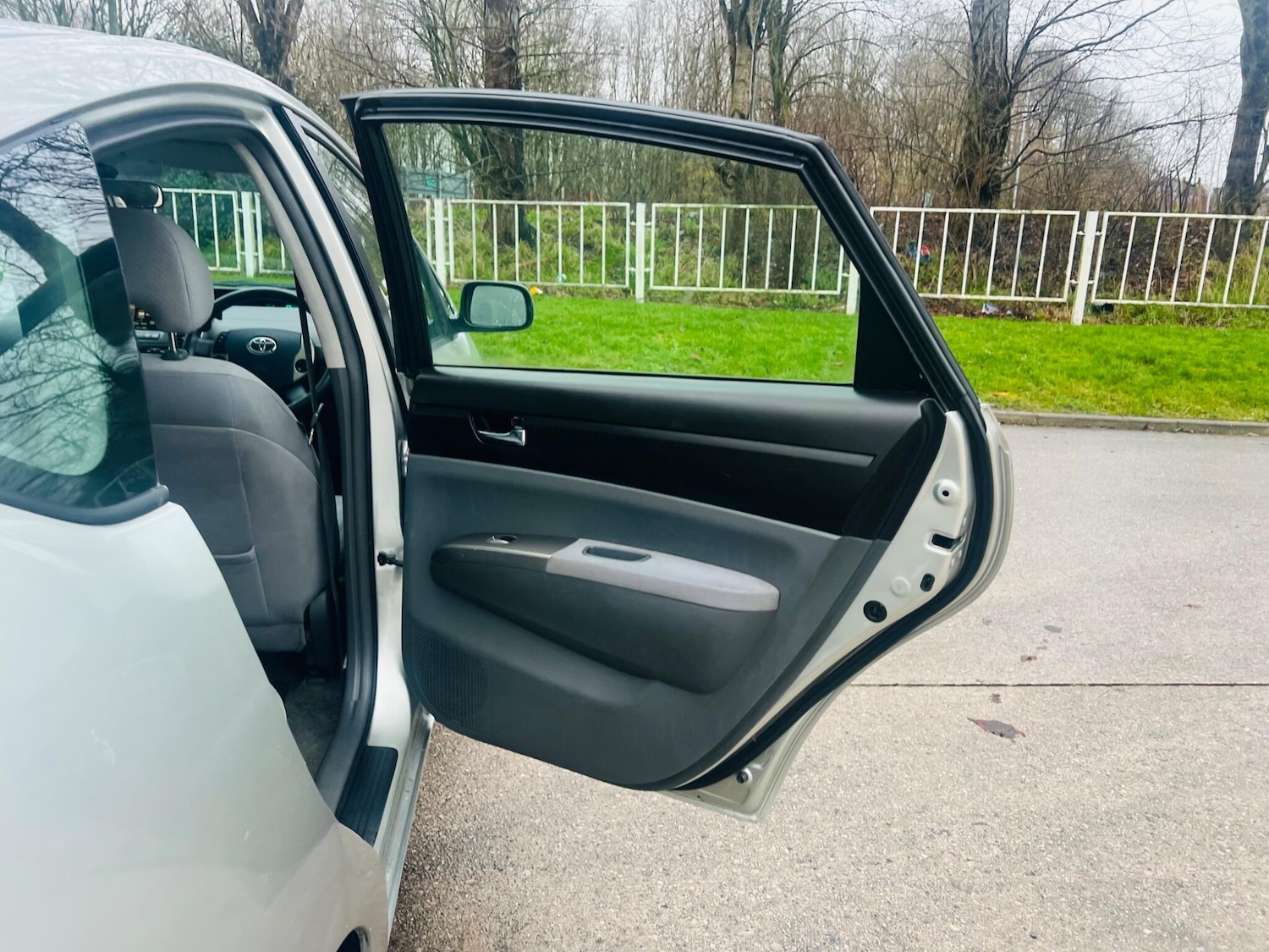 Used Toyota Prius 2005 for sale - 77560027: Photo 29