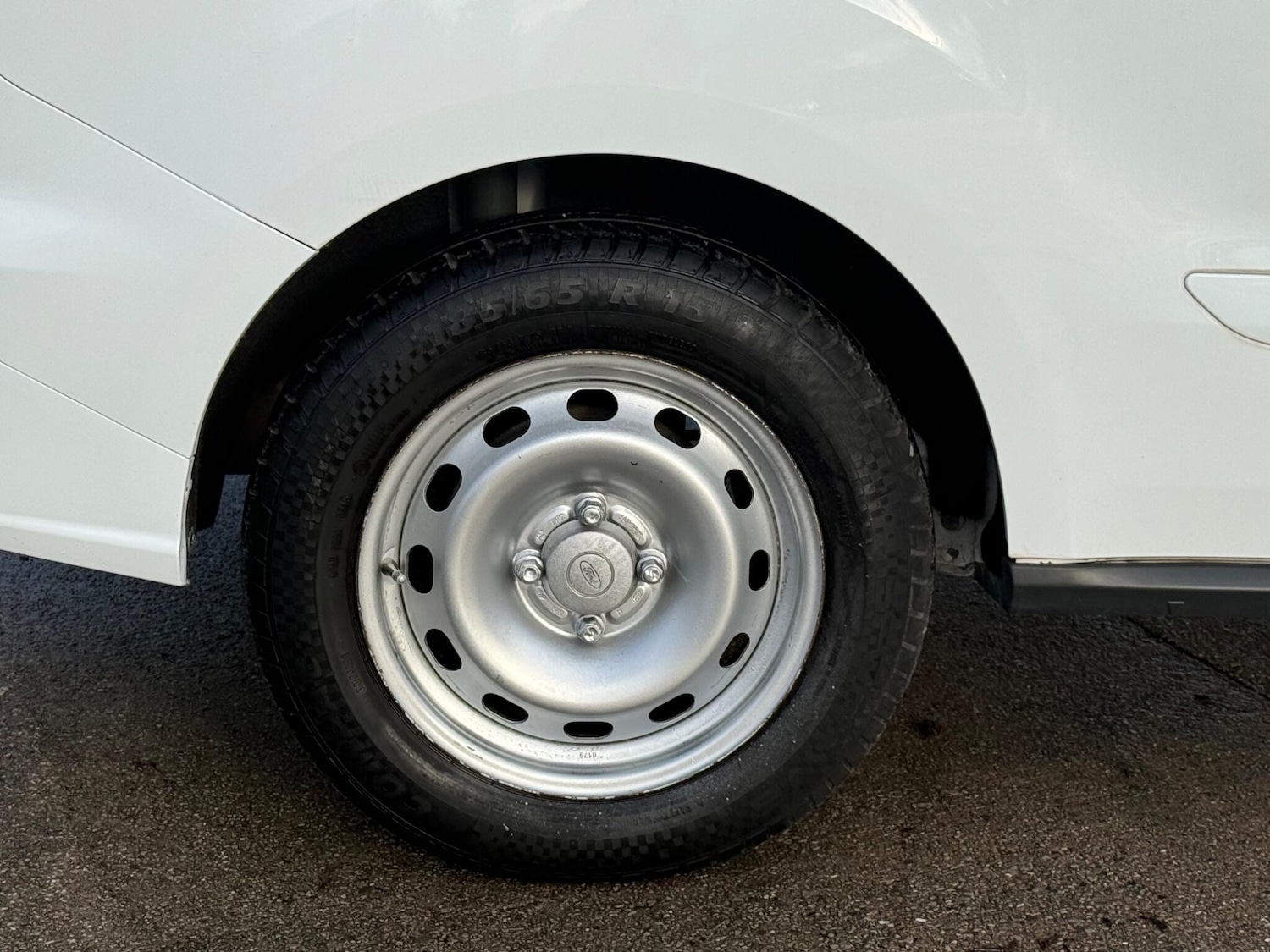 Used Ford Transit Courier for sale - 77892994: Photo 10