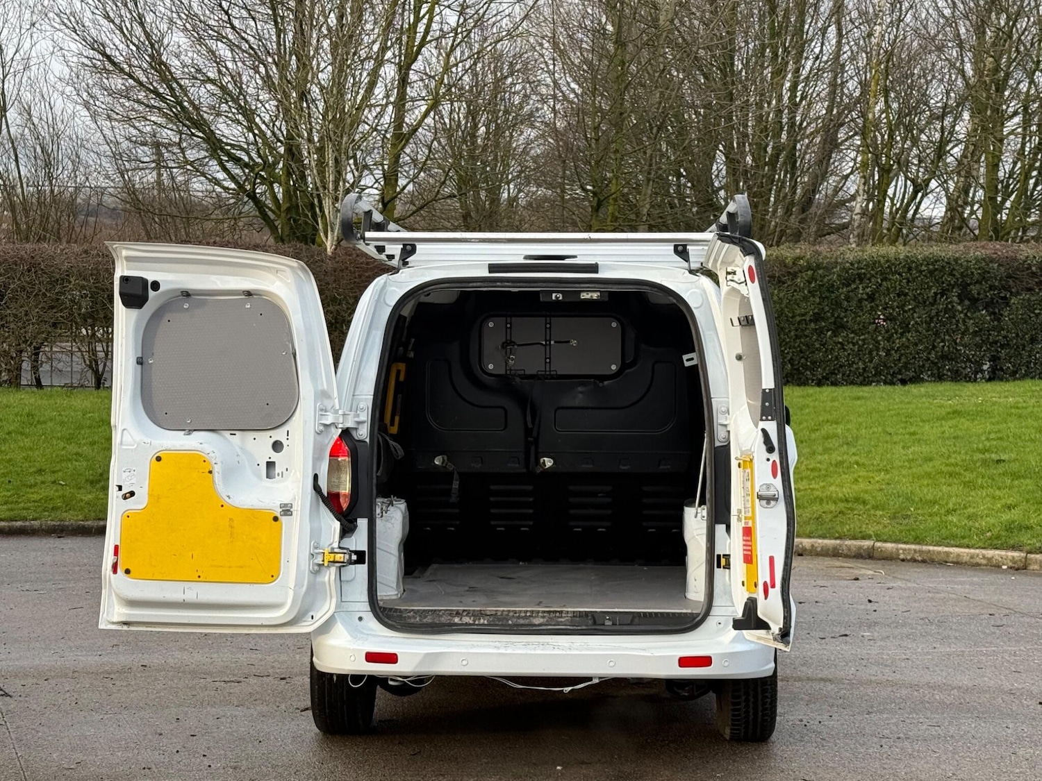 Used Ford Transit Courier for sale - 77892994: Photo 35