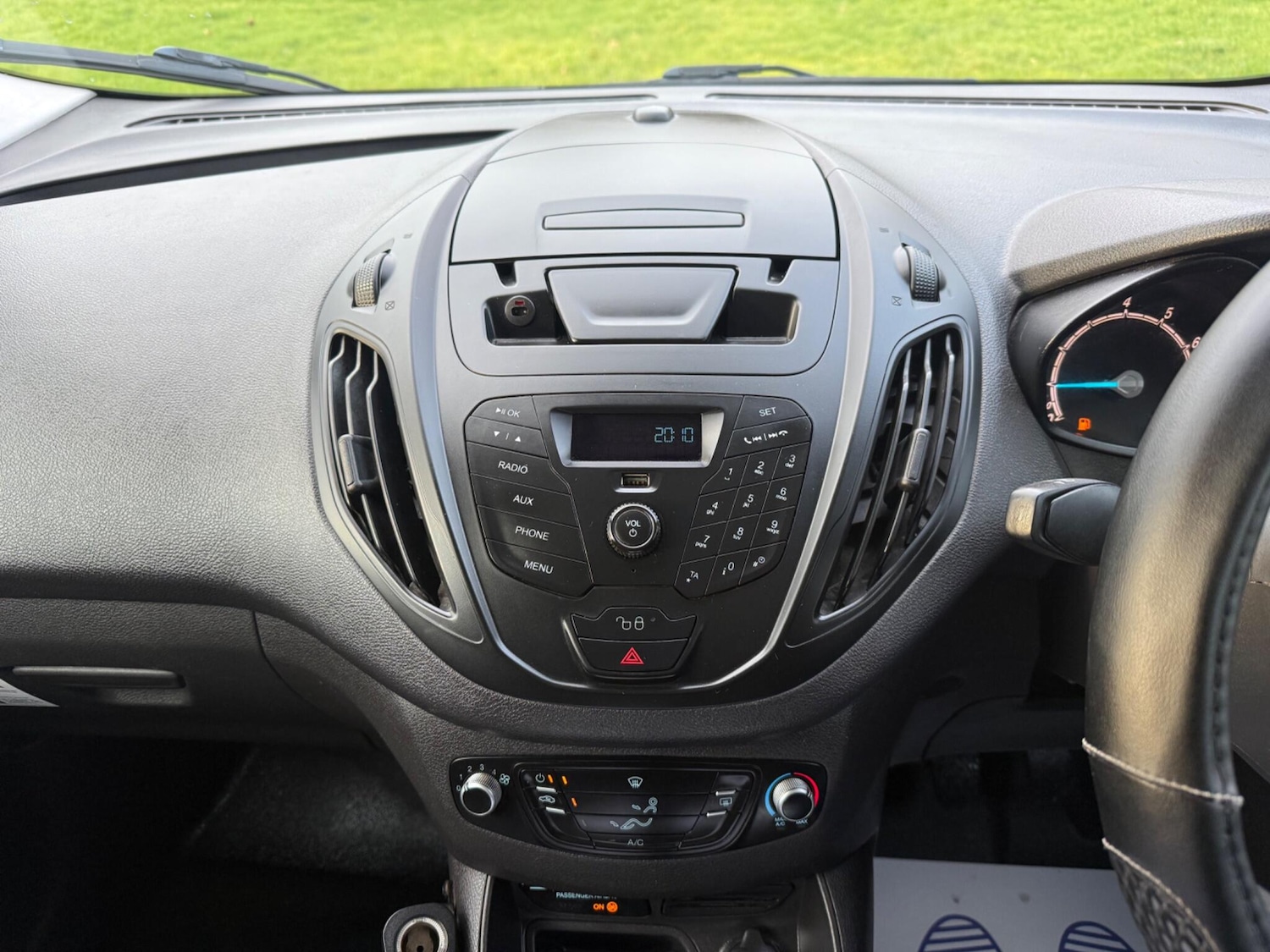 Used Ford Transit Courier for sale - 77892994: Photo 36