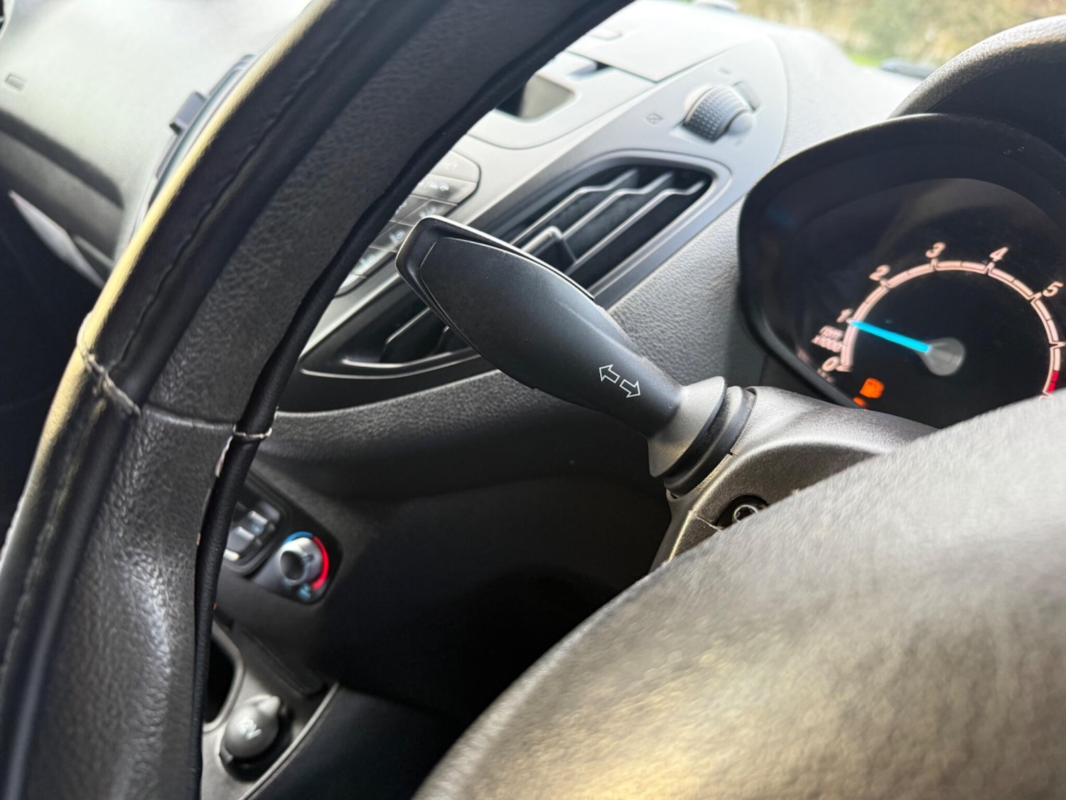 Used Ford Transit Courier for sale - 77892994: Photo 40