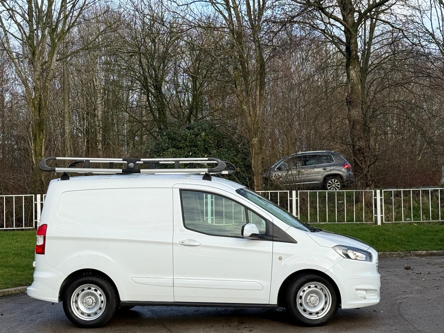 Used Ford Transit Courier for sale - 77892994: Photo 7