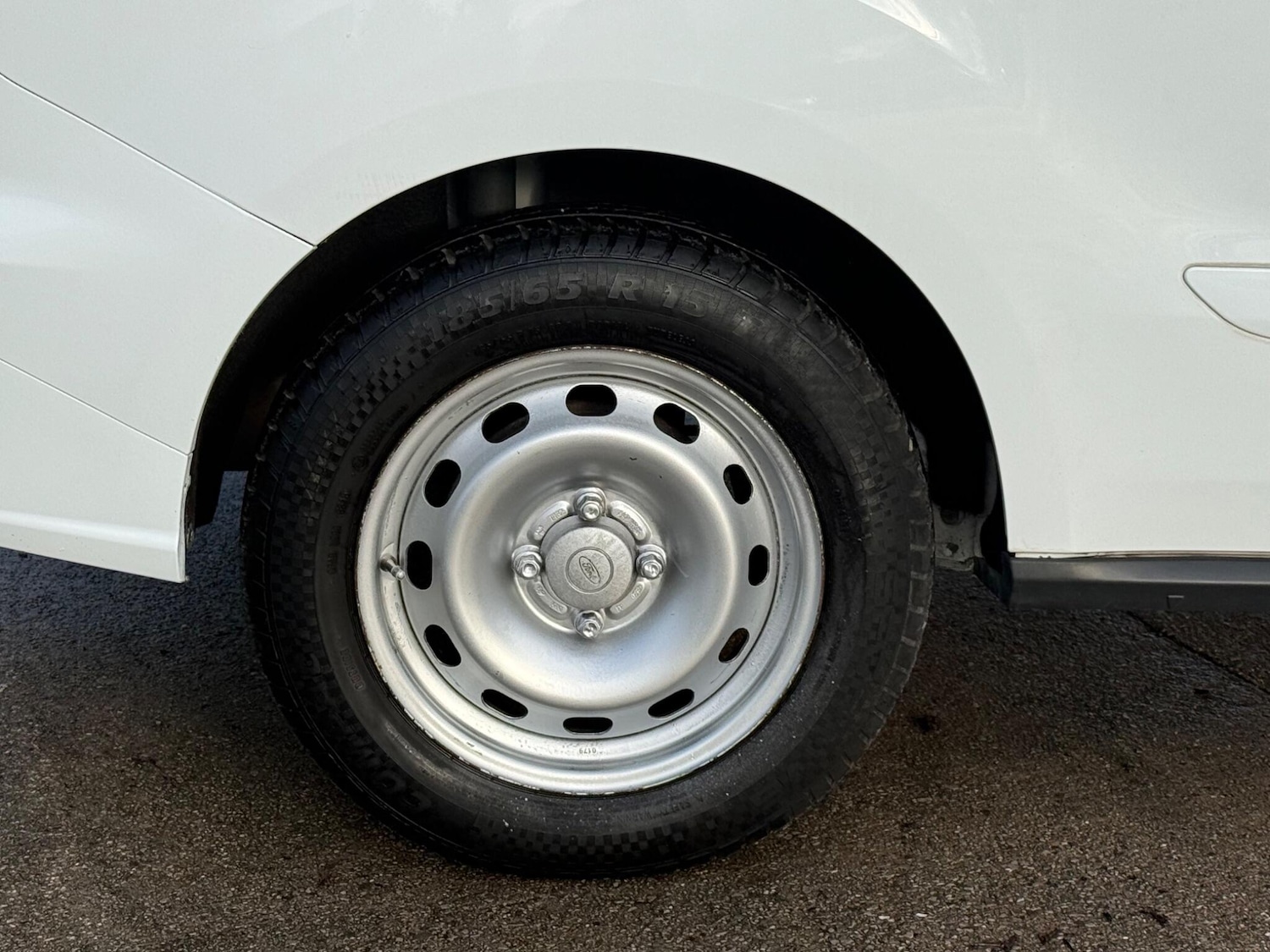 Used Ford Transit Courier for sale - 77892994: Photo 9