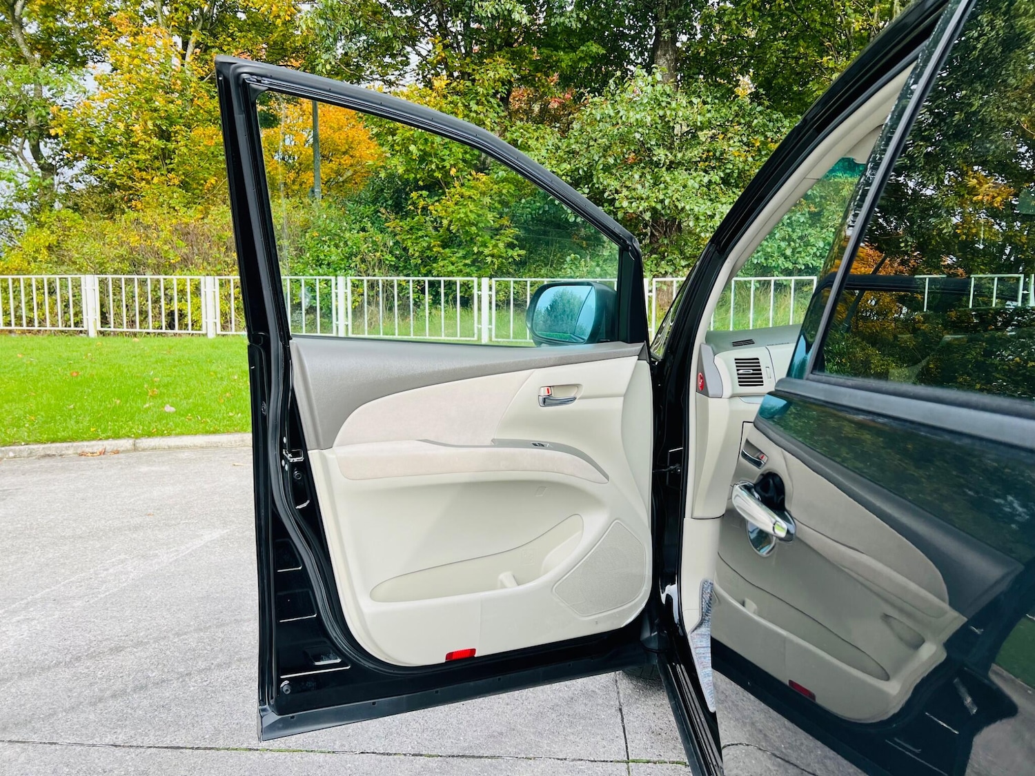 Used Toyota Estima 2020 for sale - 77456448: Photo 25